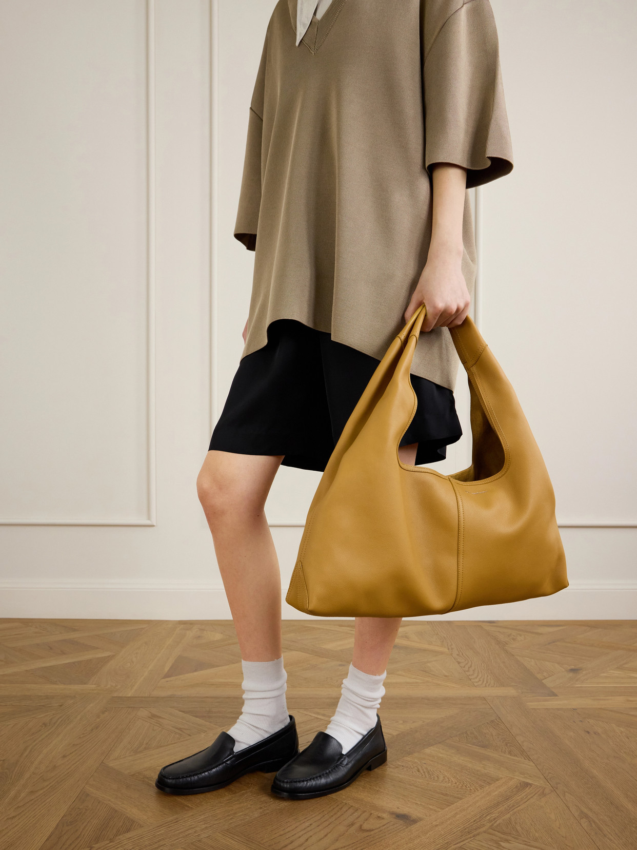 Etienne Shoulder Bag