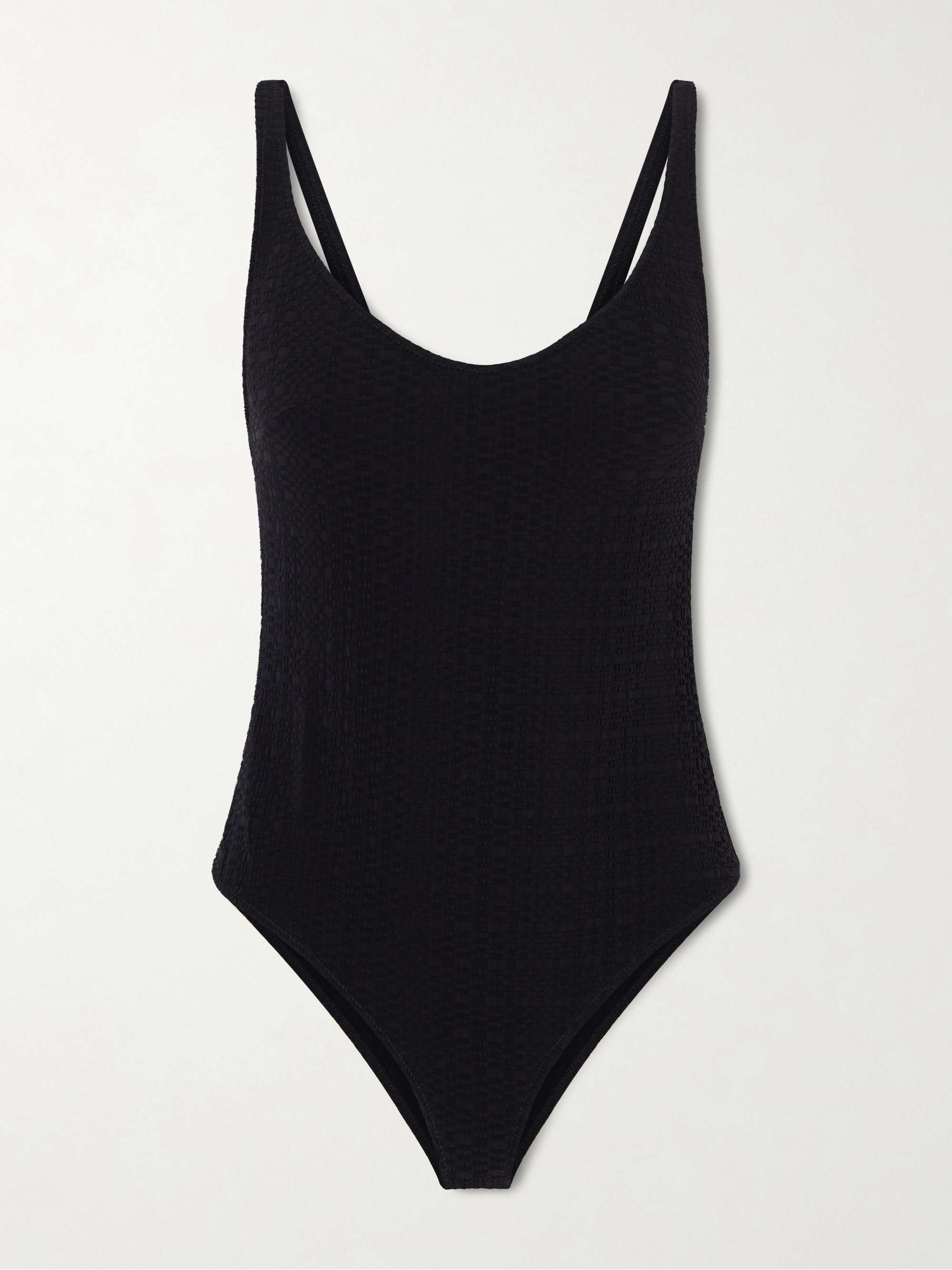 LISA MARIE FERNANDEZ 