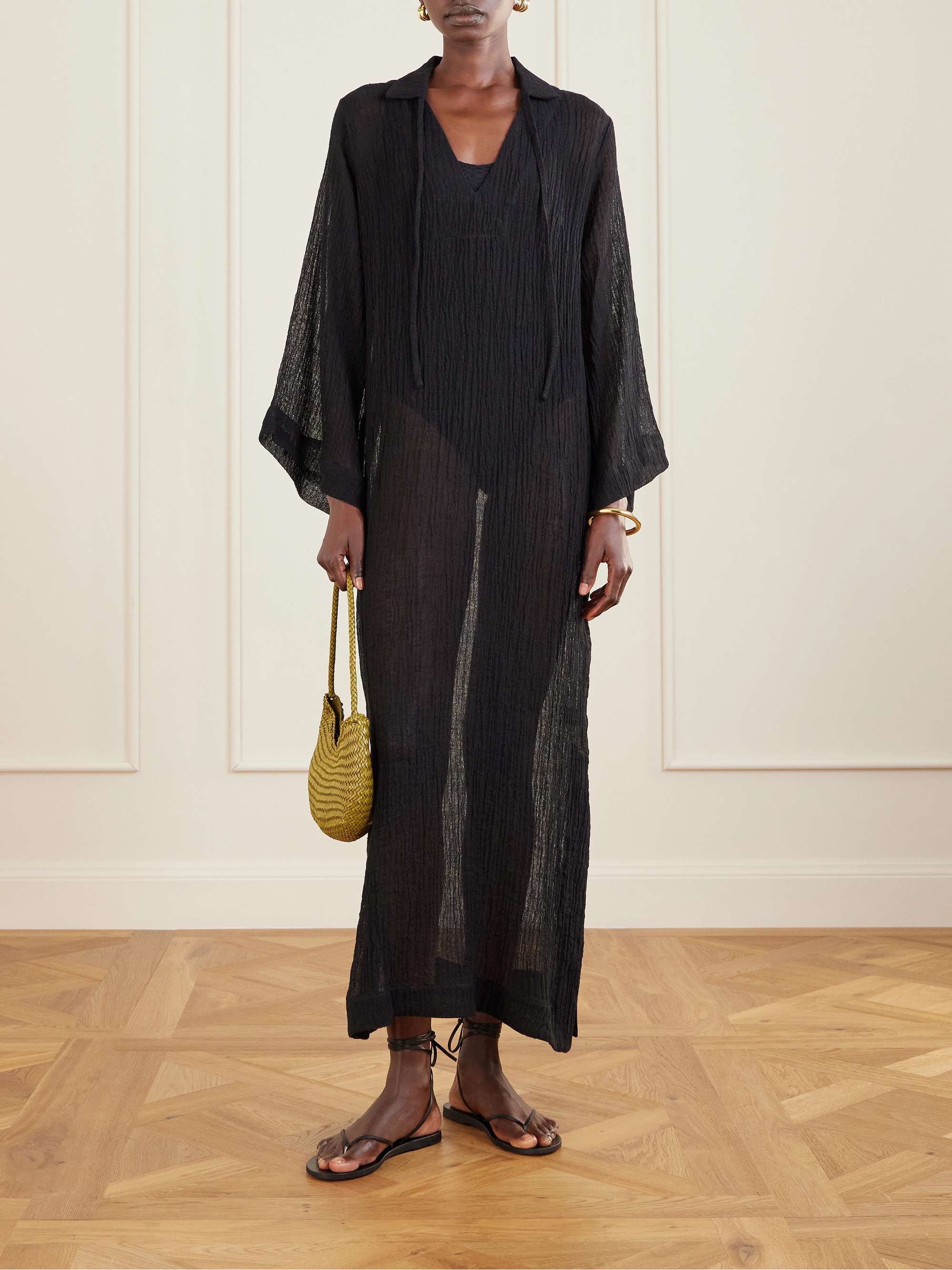 LISA MARIE FERNANDEZ 