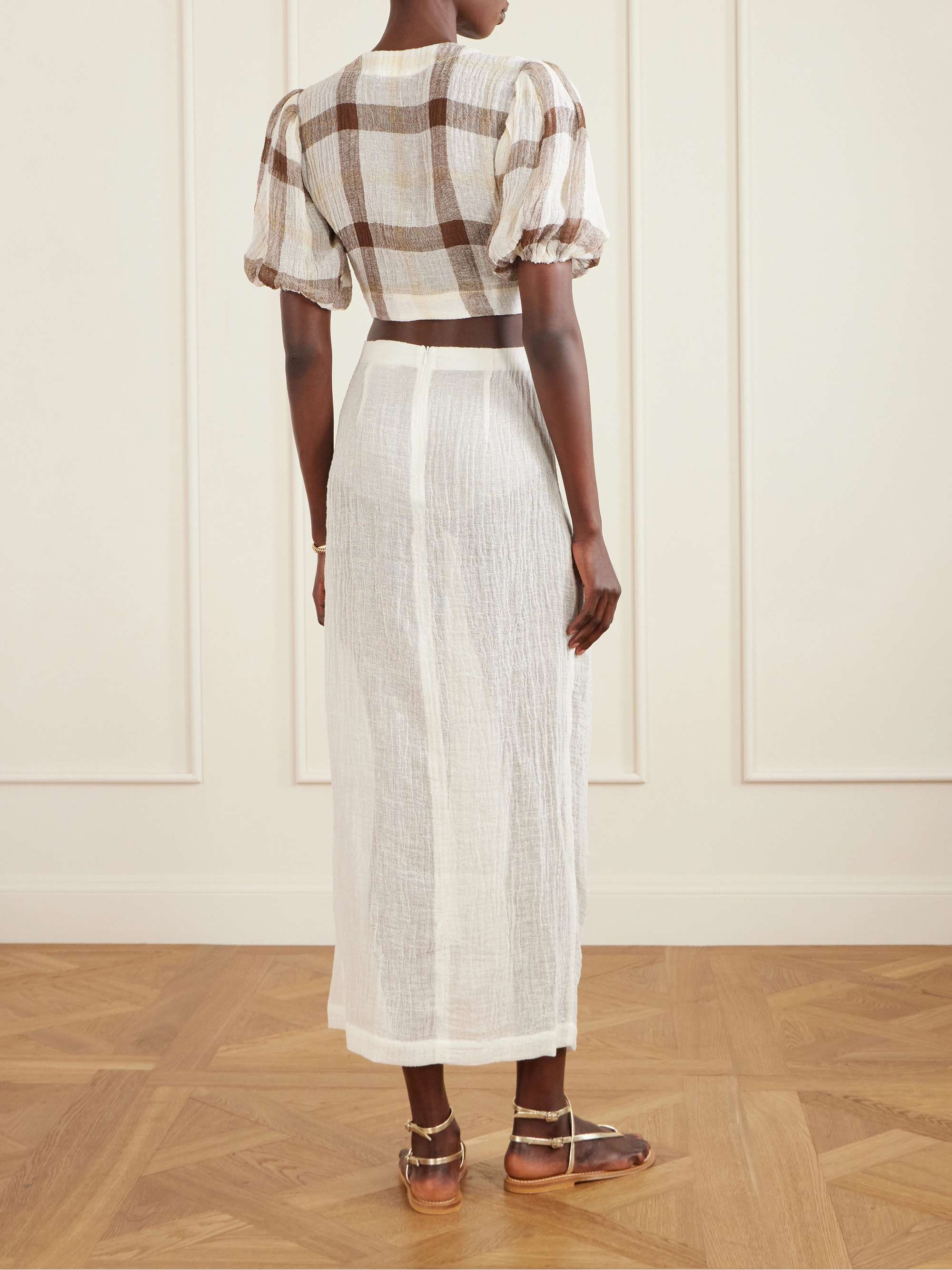 LISA MARIE FERNANDEZ 