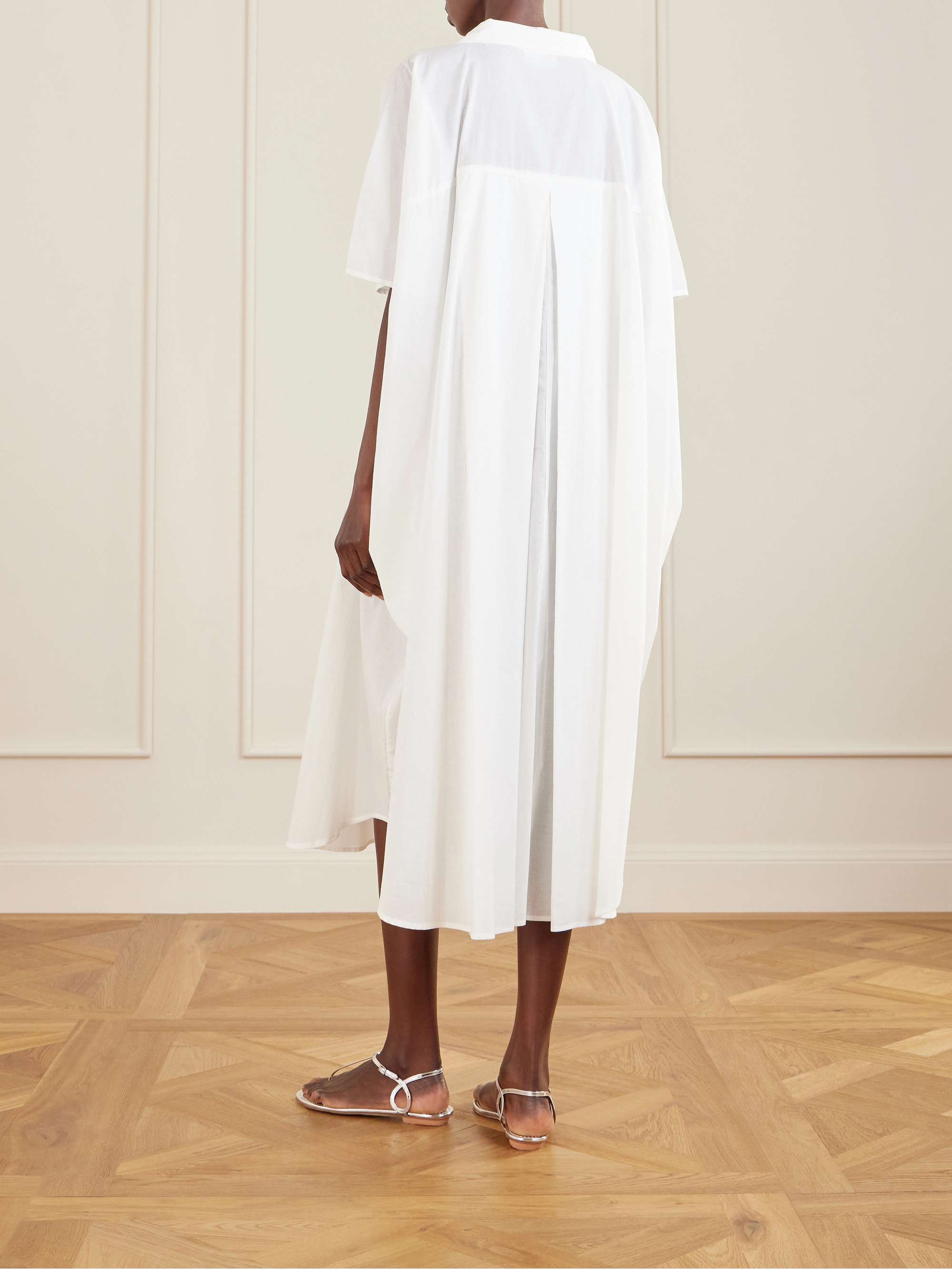 LISA MARIE FERNANDEZ 