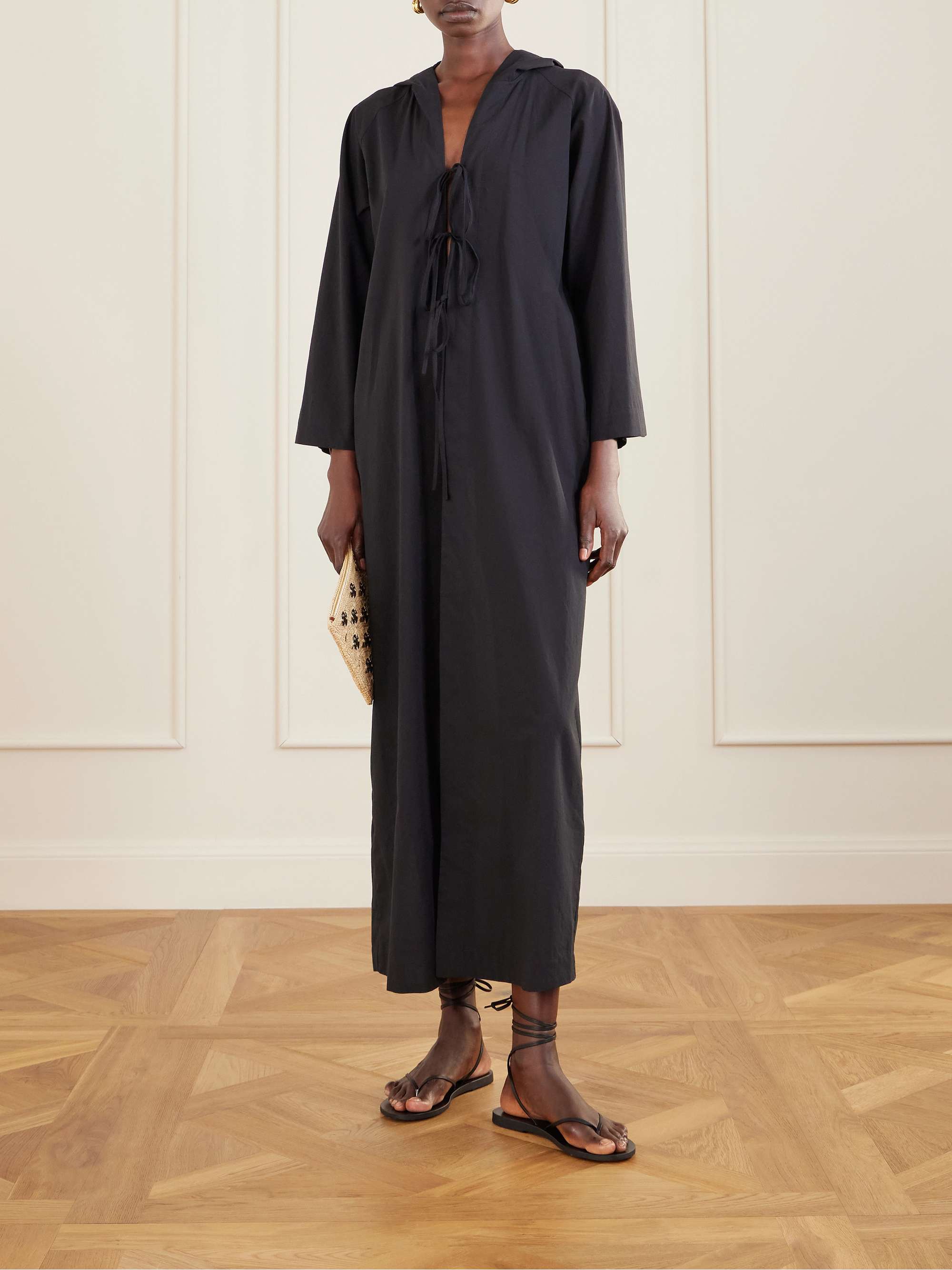 LISA MARIE FERNANDEZ 