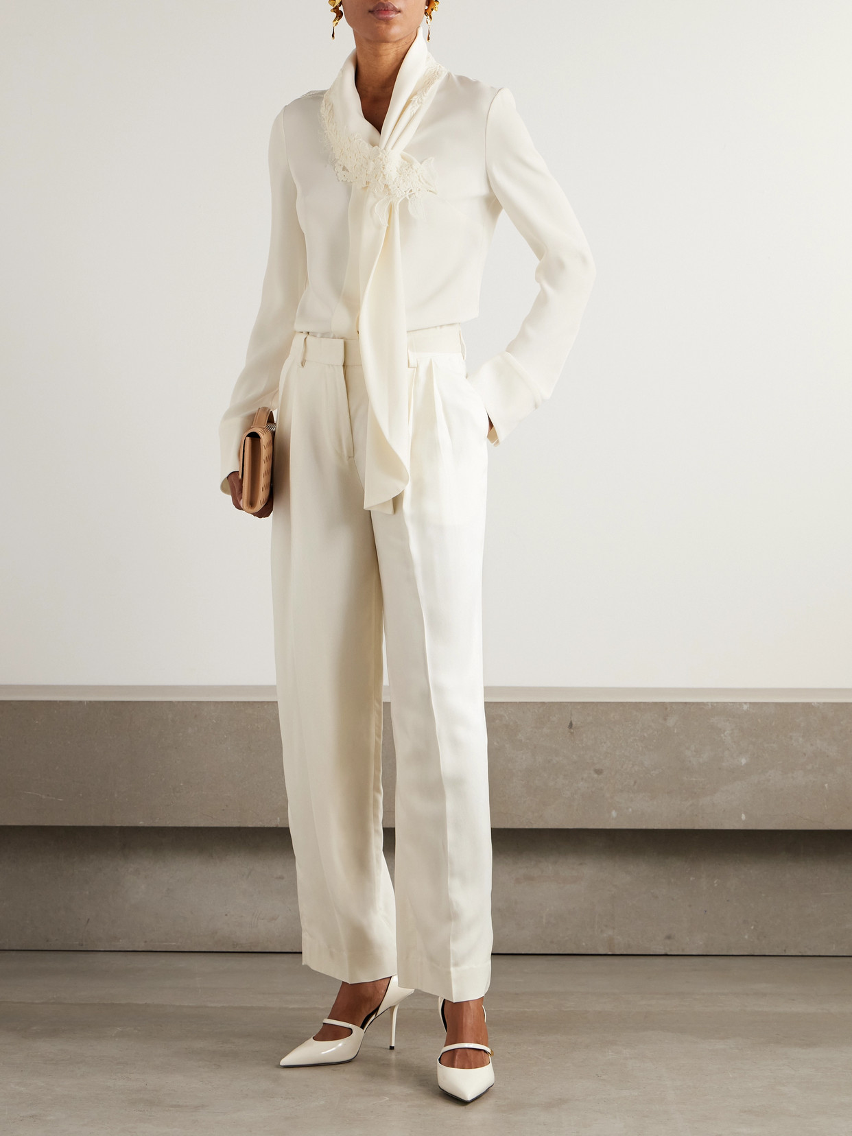 Oscar De La Renta Tie-detailed Lace-trimmed Silk-blend Georgette Blouse In White