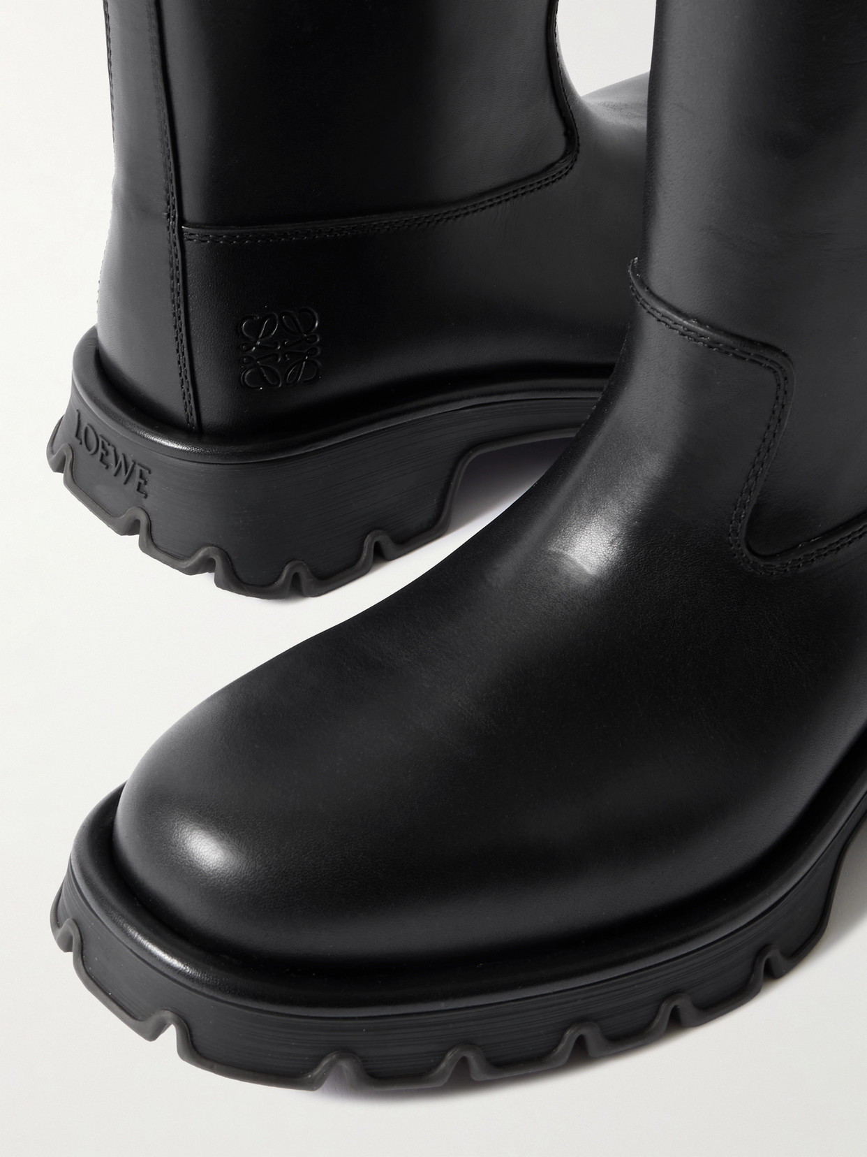 Loewe Calfskin Bobby Handle Boots 45 In Multi