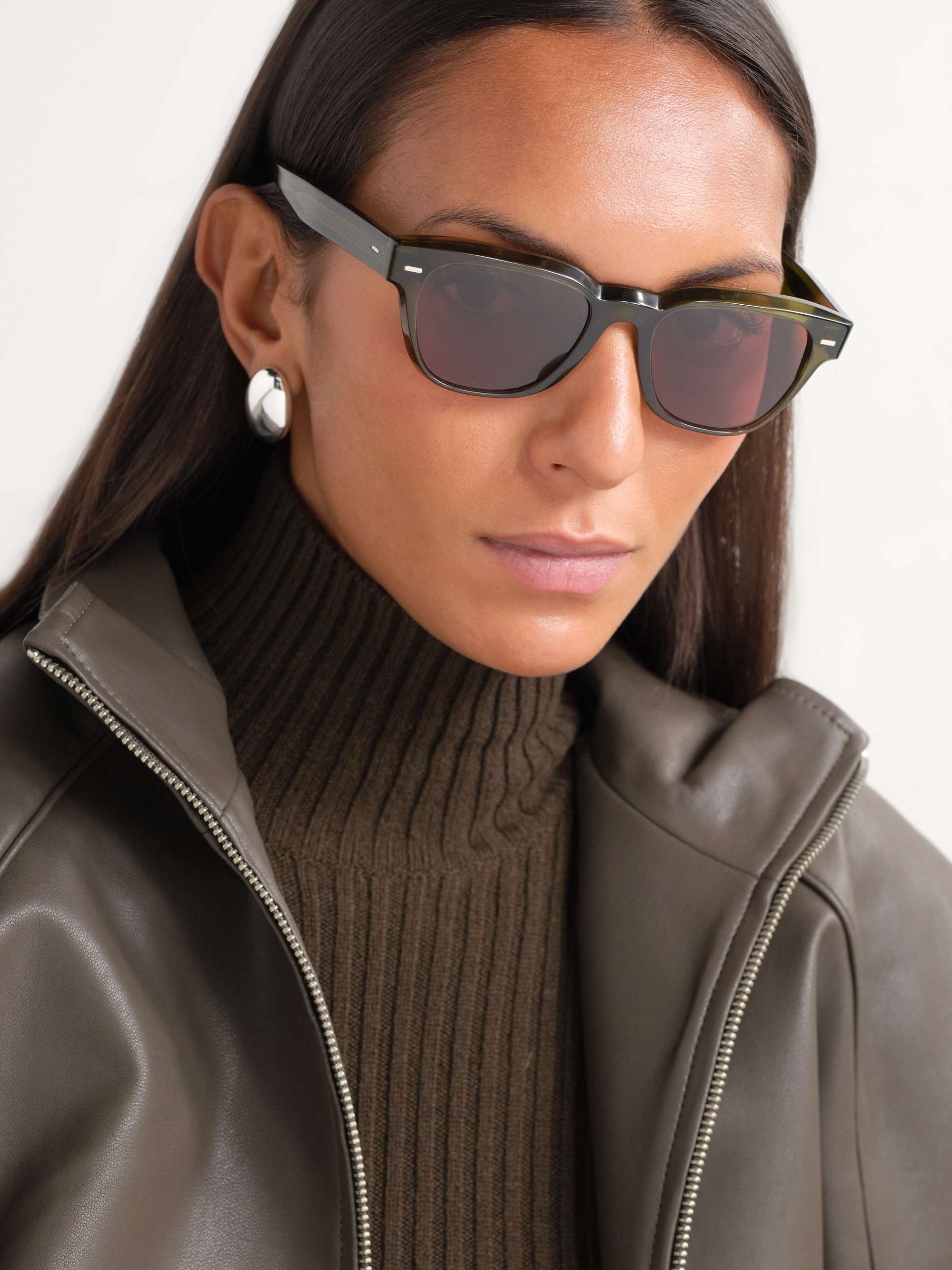 OLIVER PEOPLES 