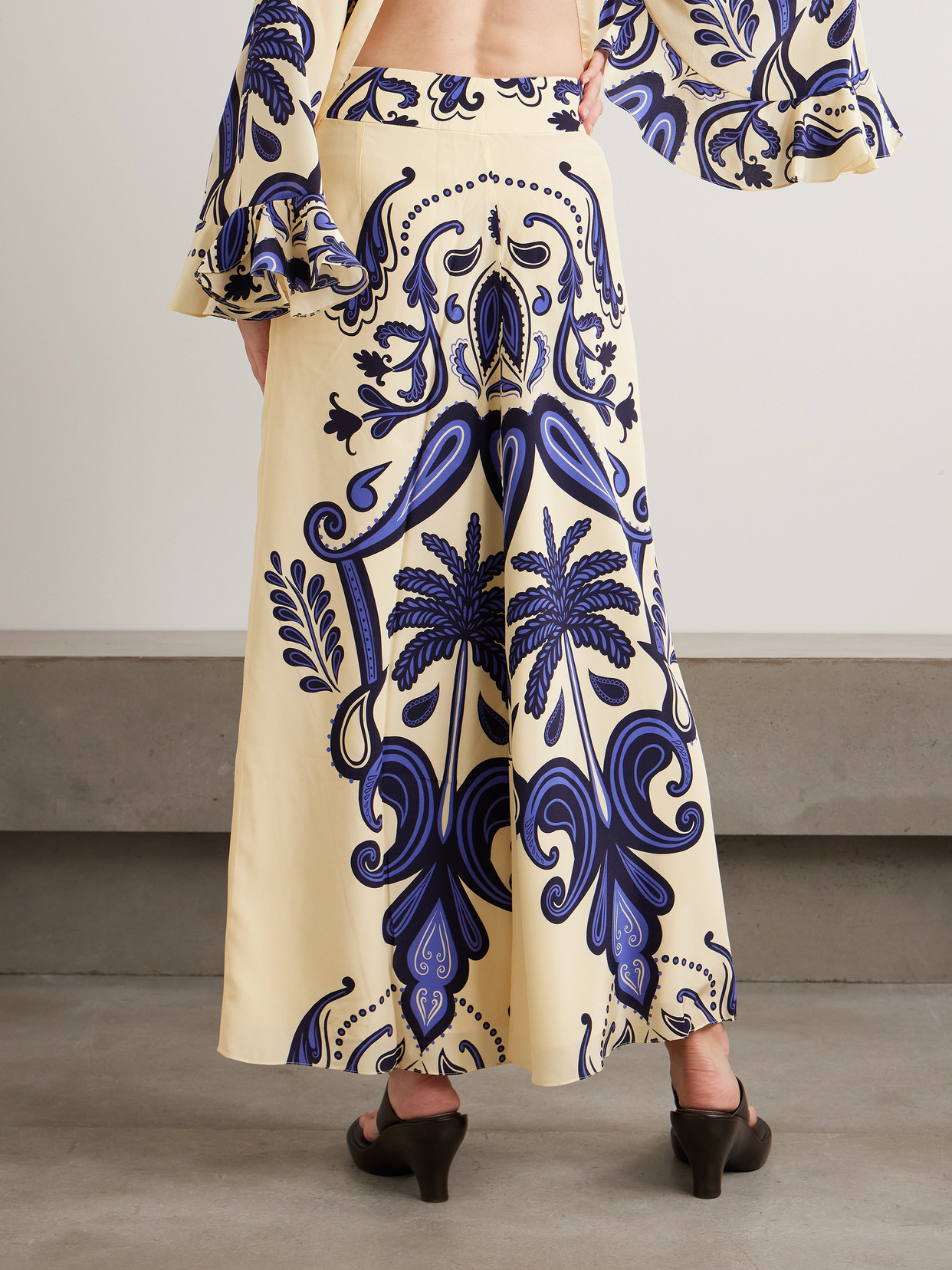 Johanna Ortiz Everywhere Printed Silk Crepe De Chine Maxi Skirt In Neutral