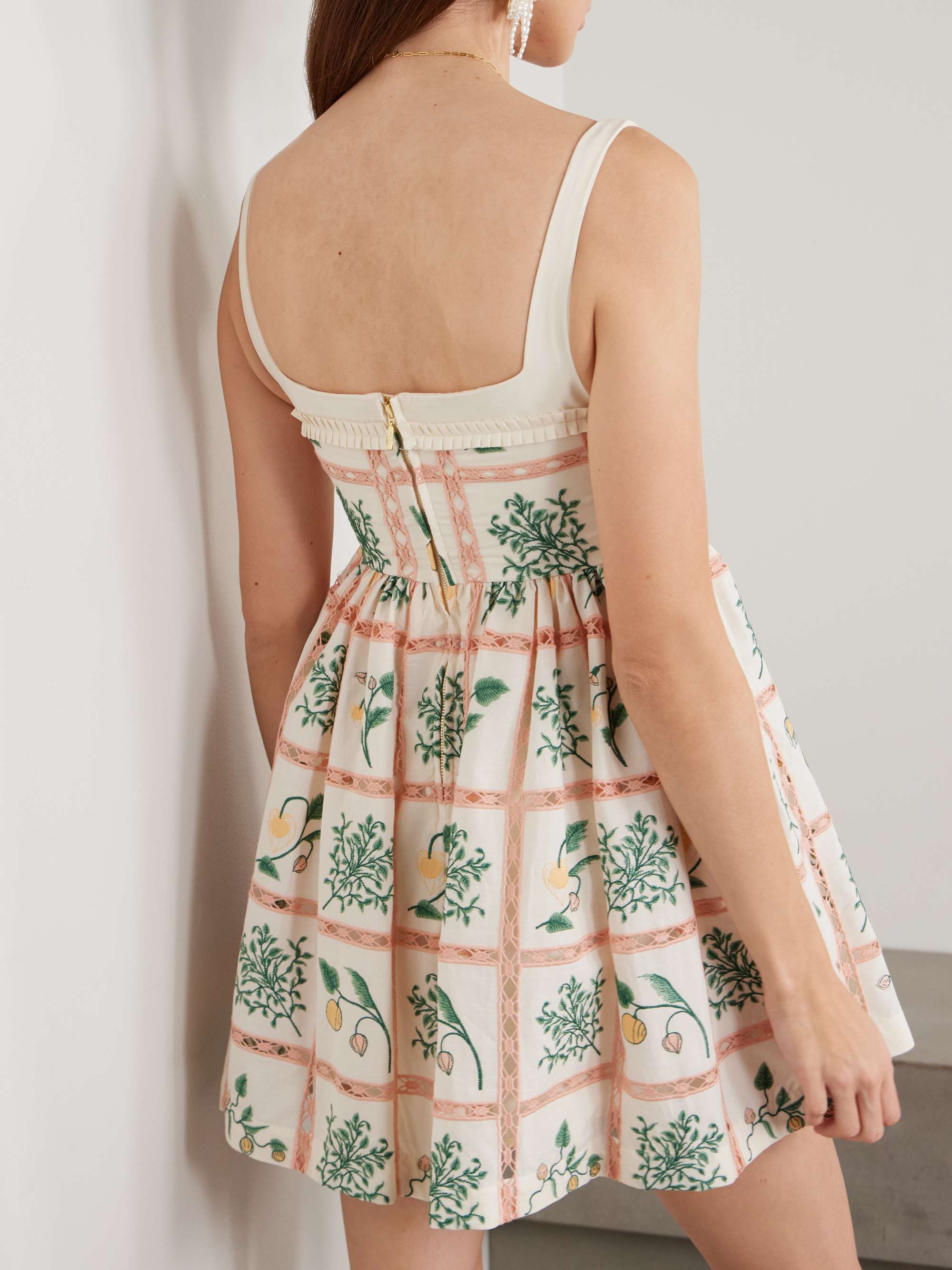 AGUA BY AGUA BENDITA 