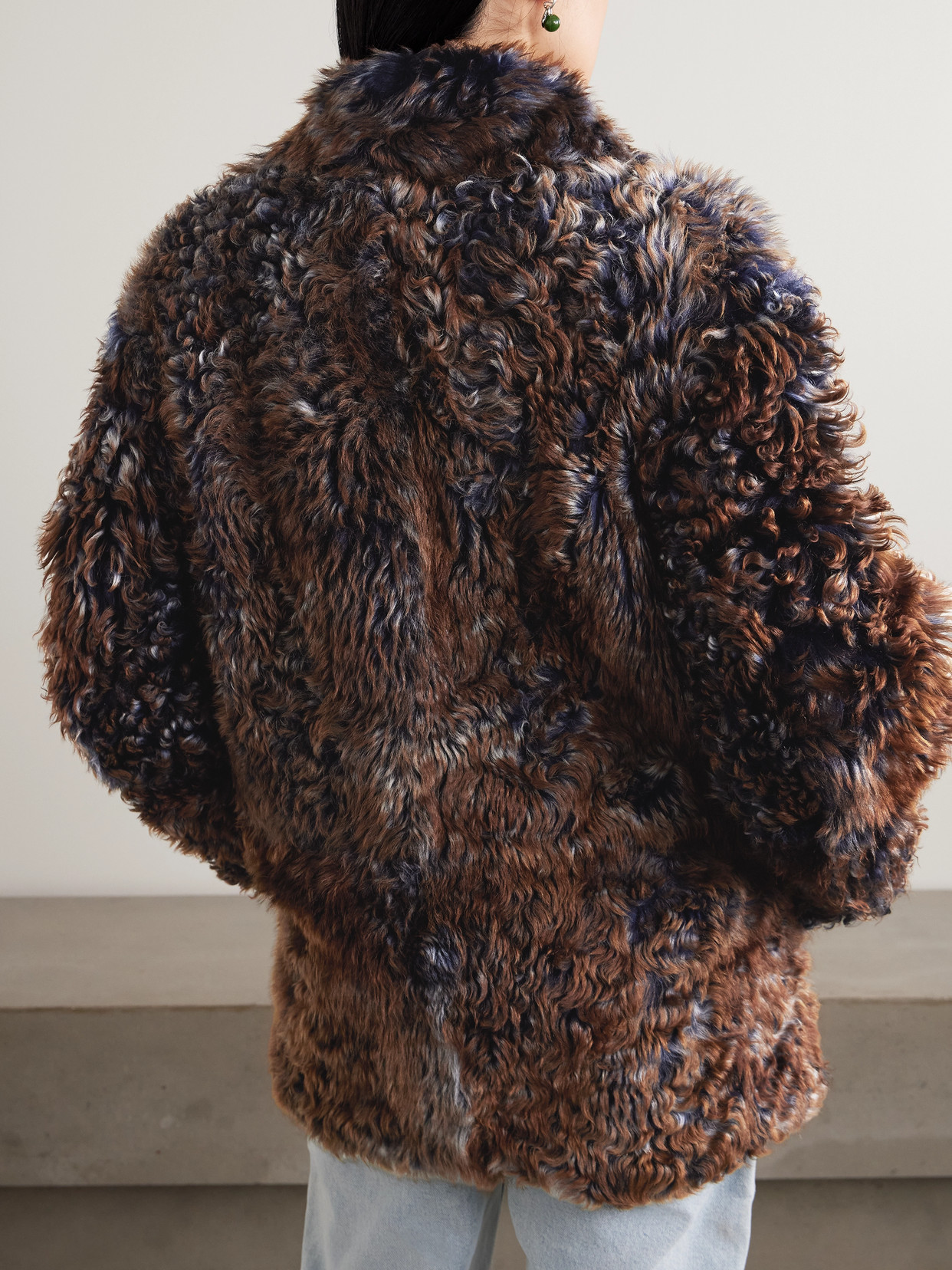 Sanderlak Double-breasted Shearling Coat In Brown