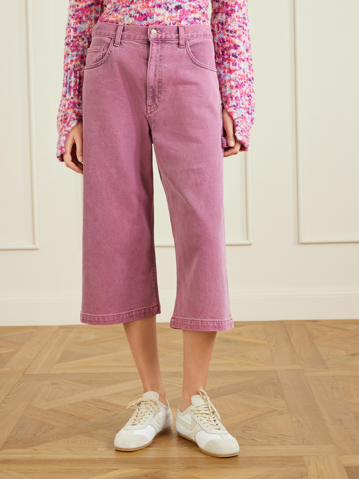 Cropped Mid-Rise Jeans