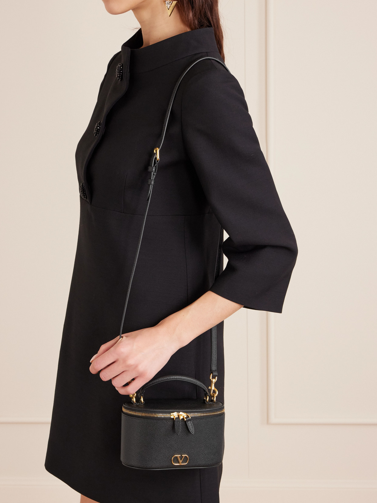 Valentino Garavani Vlogo Signature Mini Vanity Bag In Grainy Calfskin Woman Black Uni In Black