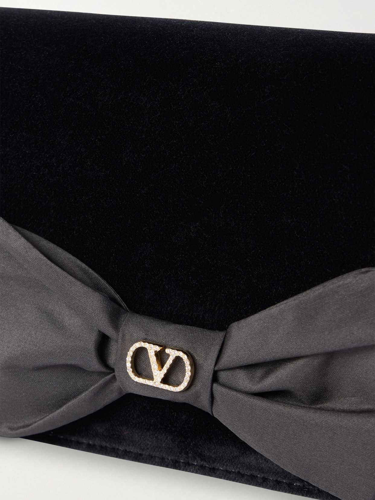 Garavani - Vlogo Signature Mini Bow-Detailed Velvet Shoulder Bag