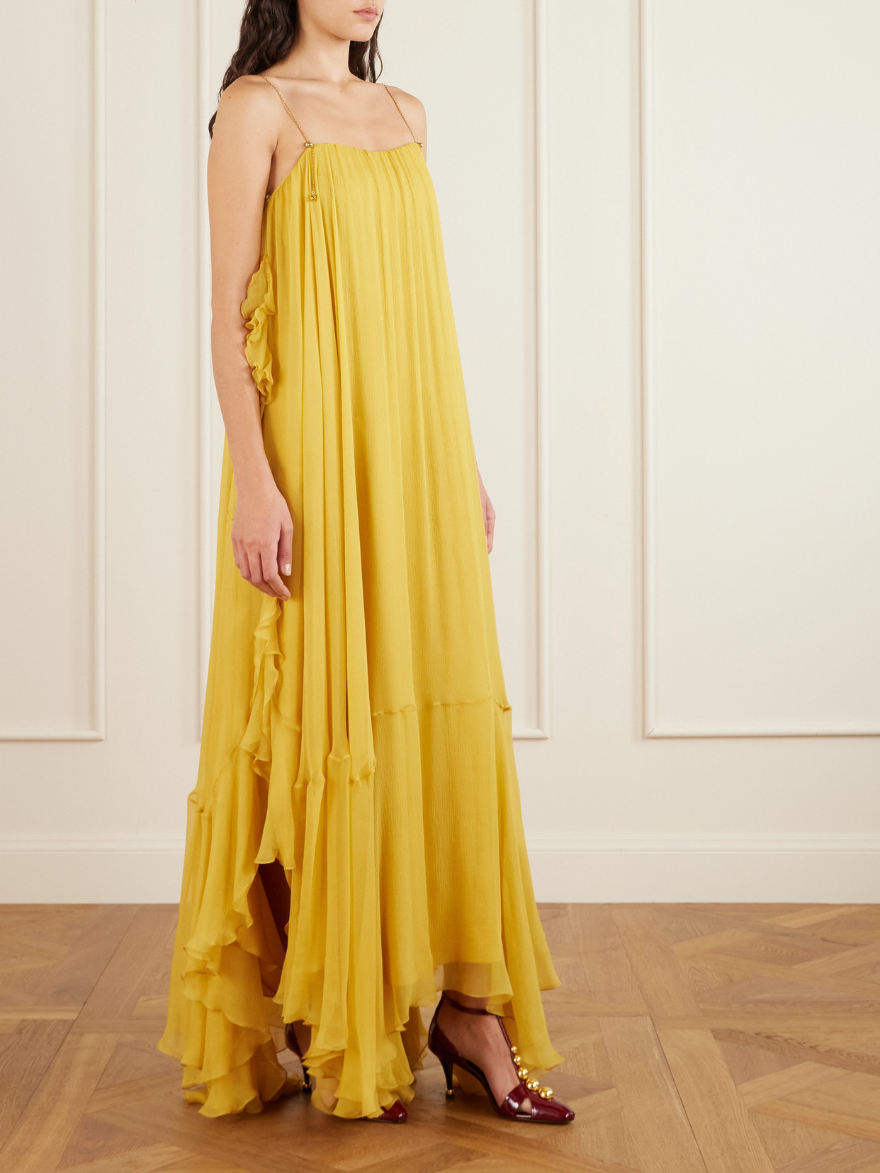 Chloé Cleiat Embellished Patent-leather Pumps In Red