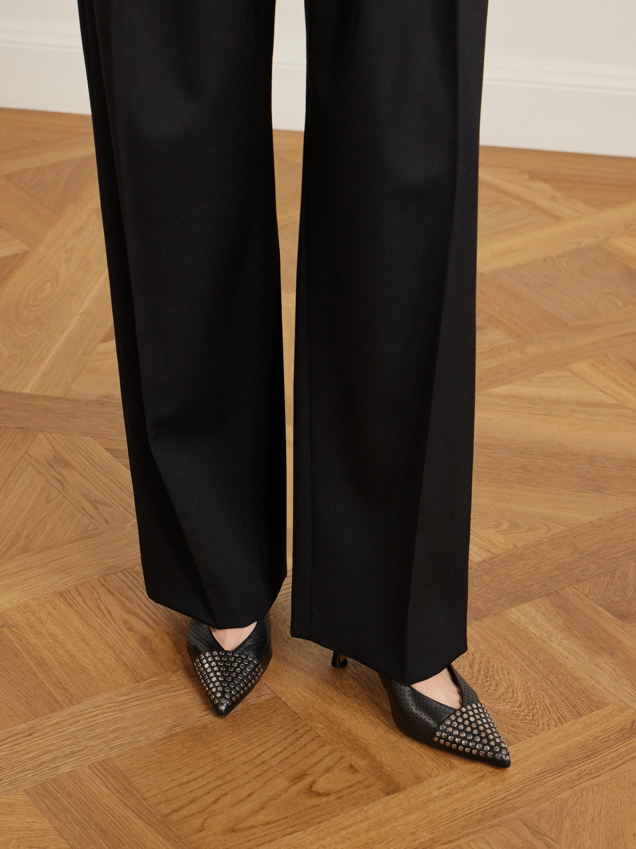 Chloé - Alba Studded Perforated Pumps