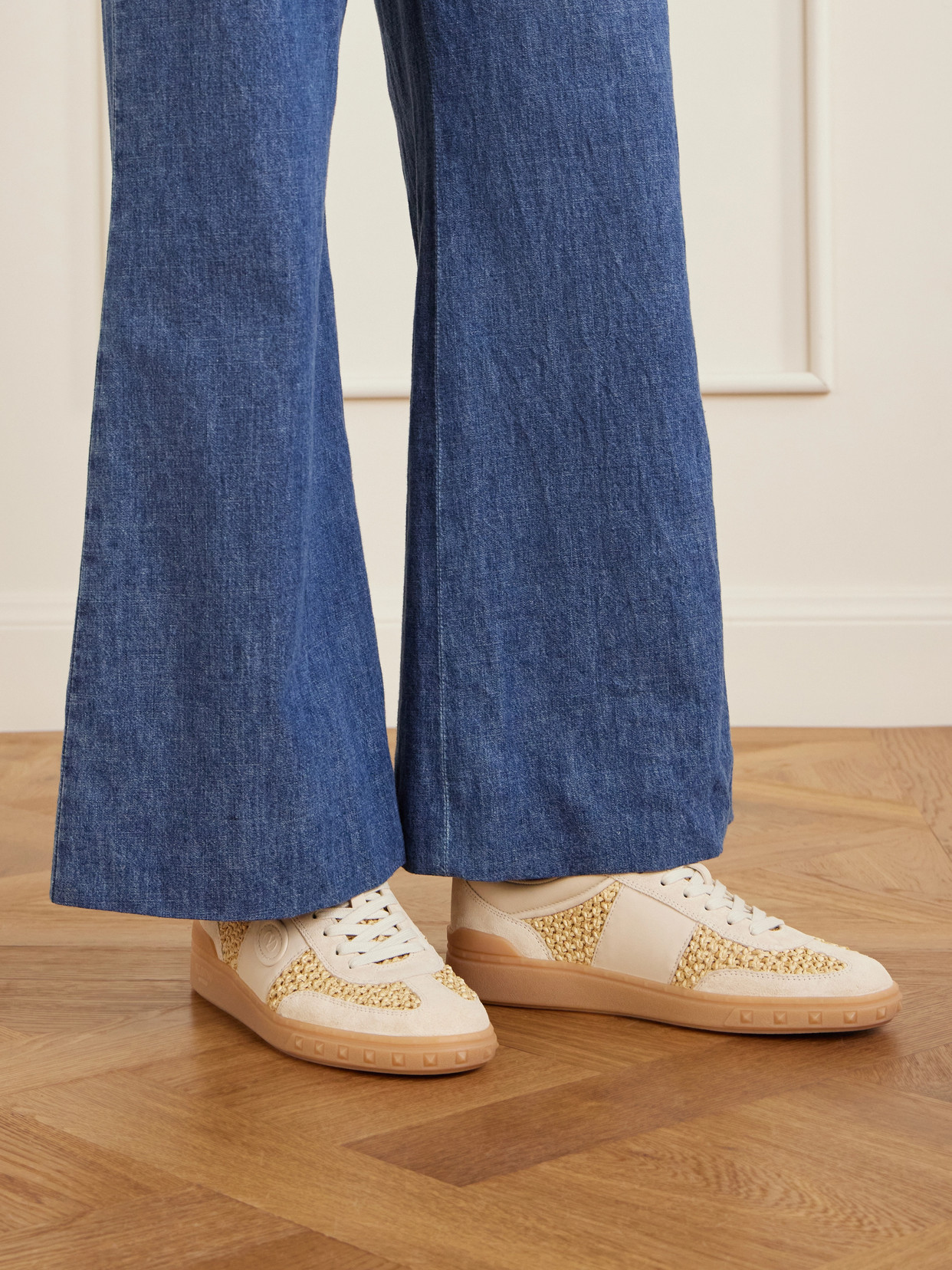 Valentino Garavani Upvillage Sneakers In Woven Raffia In Neutral