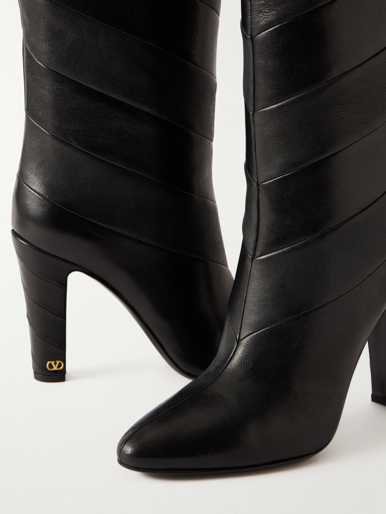 Valentino Garavani Rayons Nappa Boot With Chevron Pattern 100mm Woman Black 39 In Black