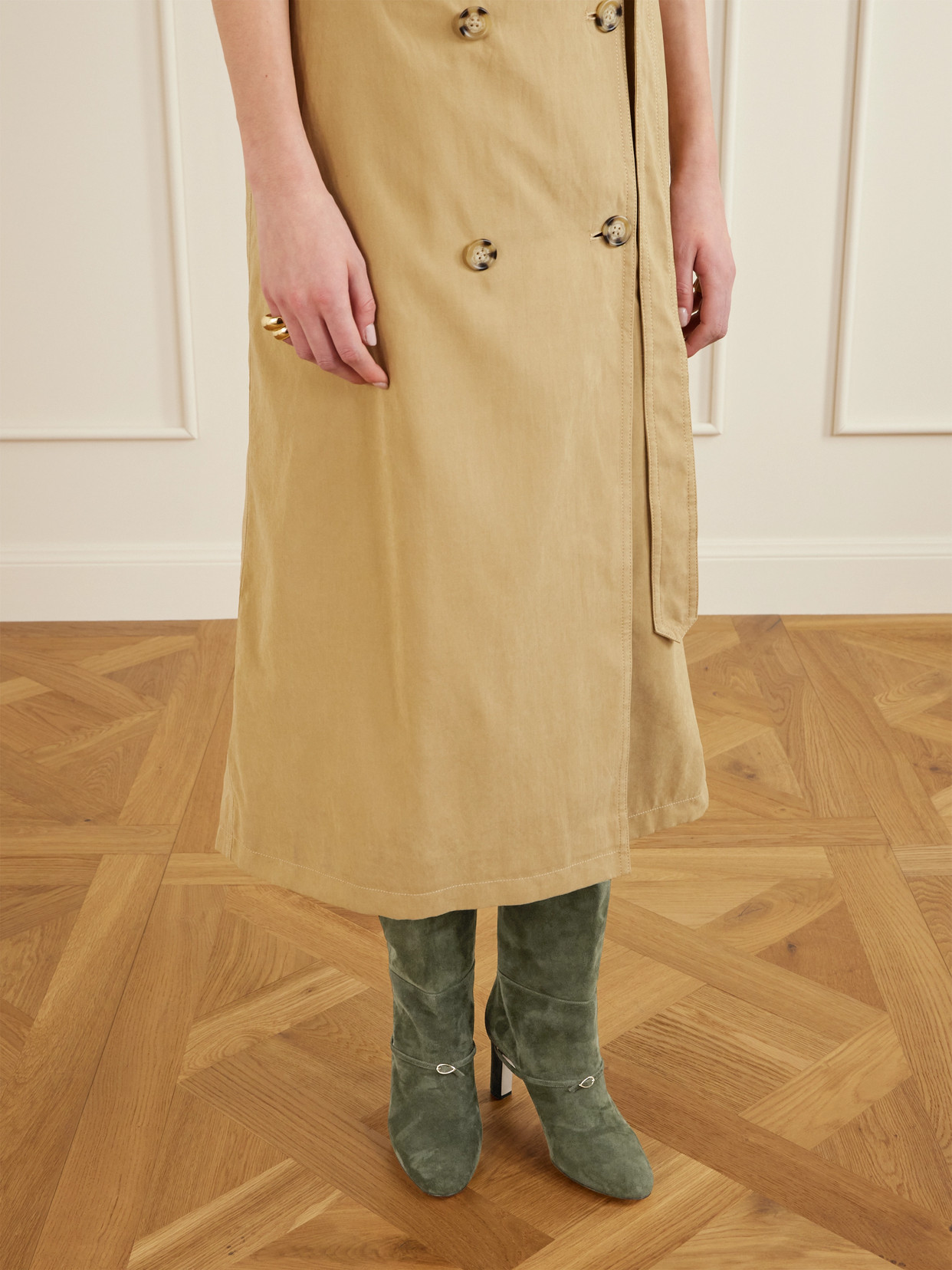 Jennifer Chamandi Samuele 85 Buckled Suede Knee Boots In Green