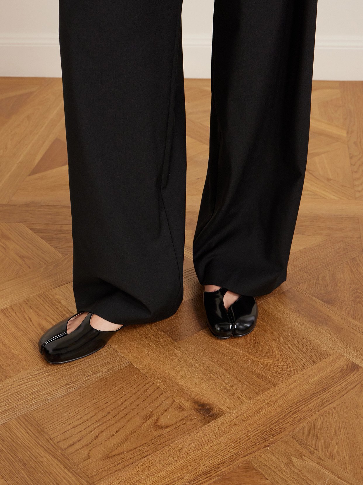 Maison Margiela Tabi Flat Slingback With Distinctive Split-toe Design In Gray