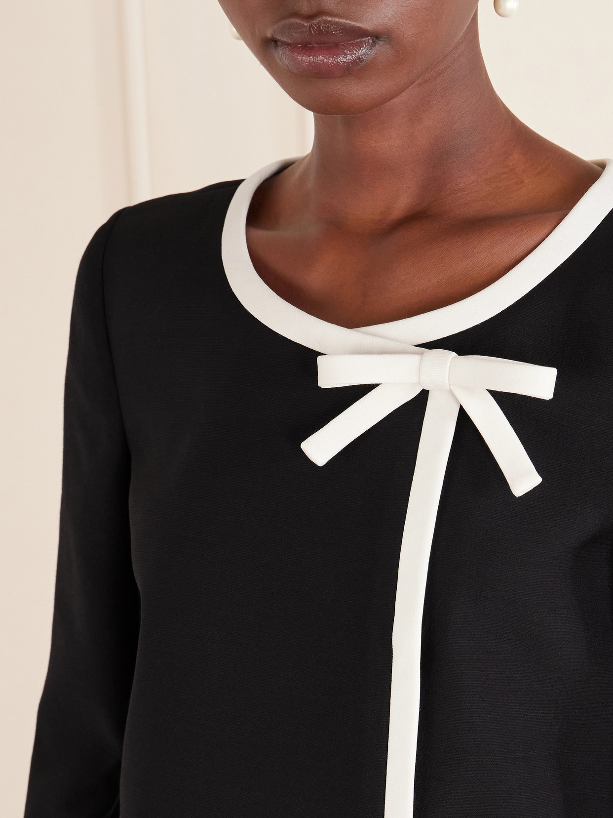 Garavani - Cropped Bow-Embellished Wool And Silk-Blend Crepe Jacket