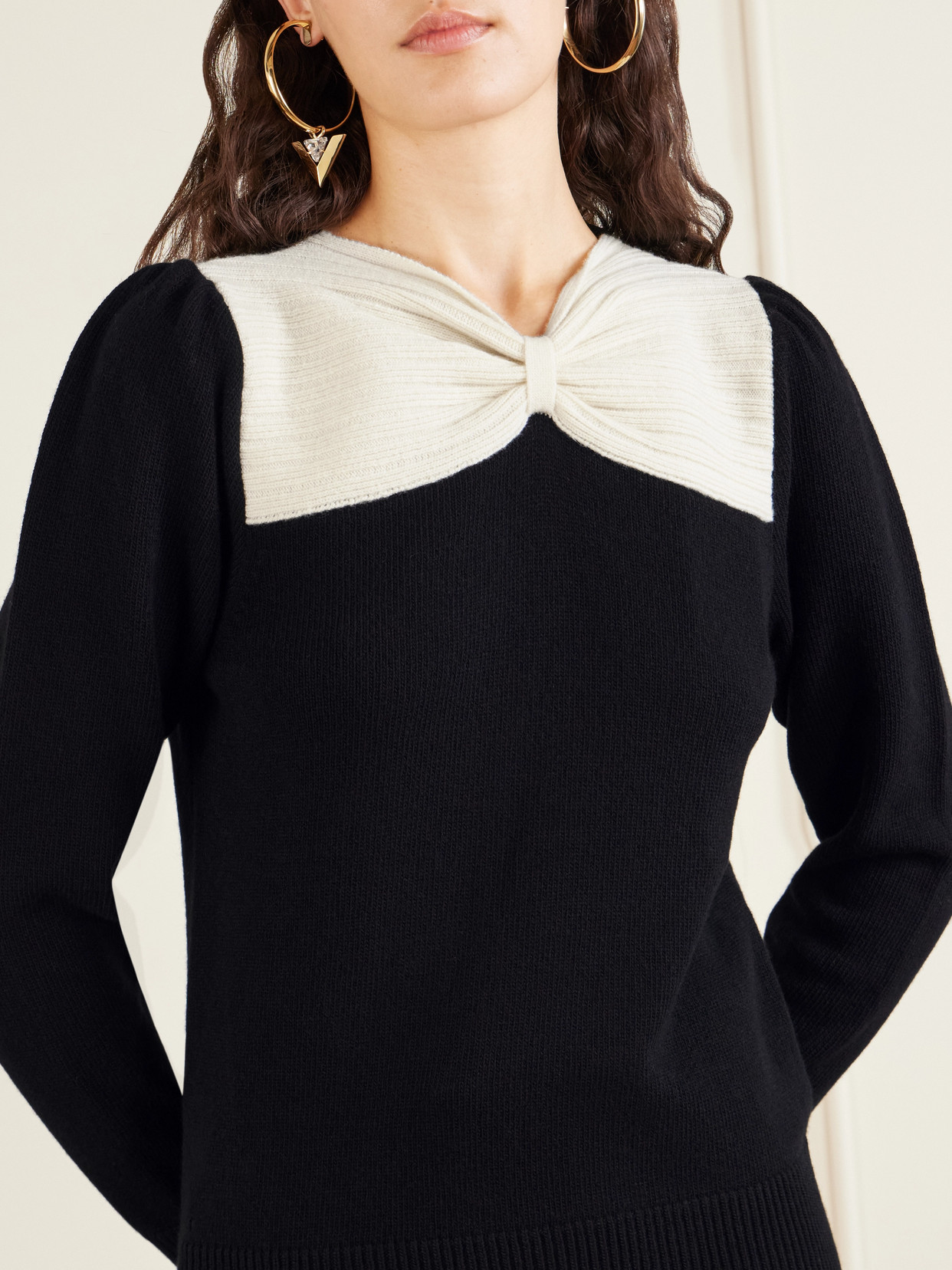 Valentino Bow-detailed Two-tone Wool Sweater In Black