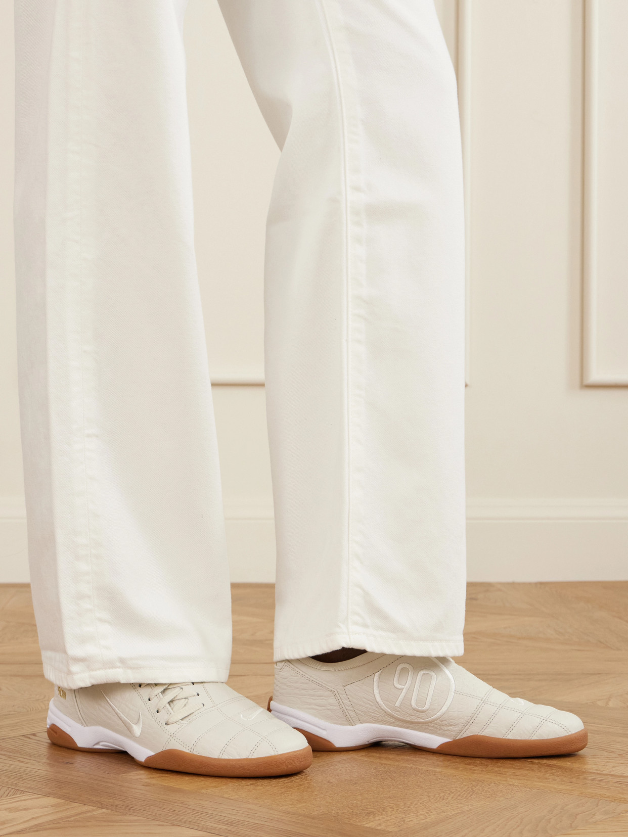T90 Embroidered Croc-Effect Sneakers