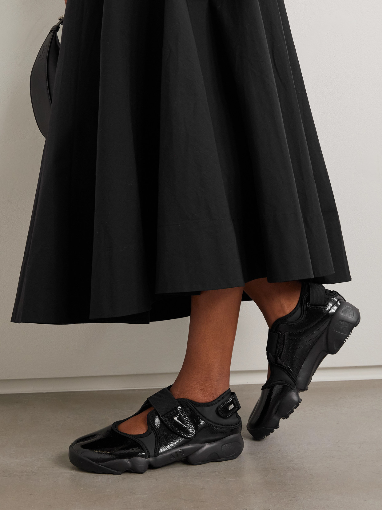 Air Rift Paneled Leather Split-Toe Sneakers