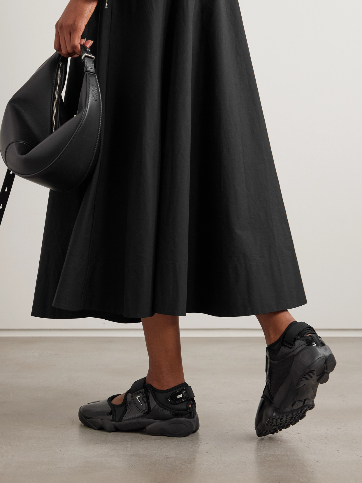 Air Rift Paneled Leather Split-Toe Sneakers