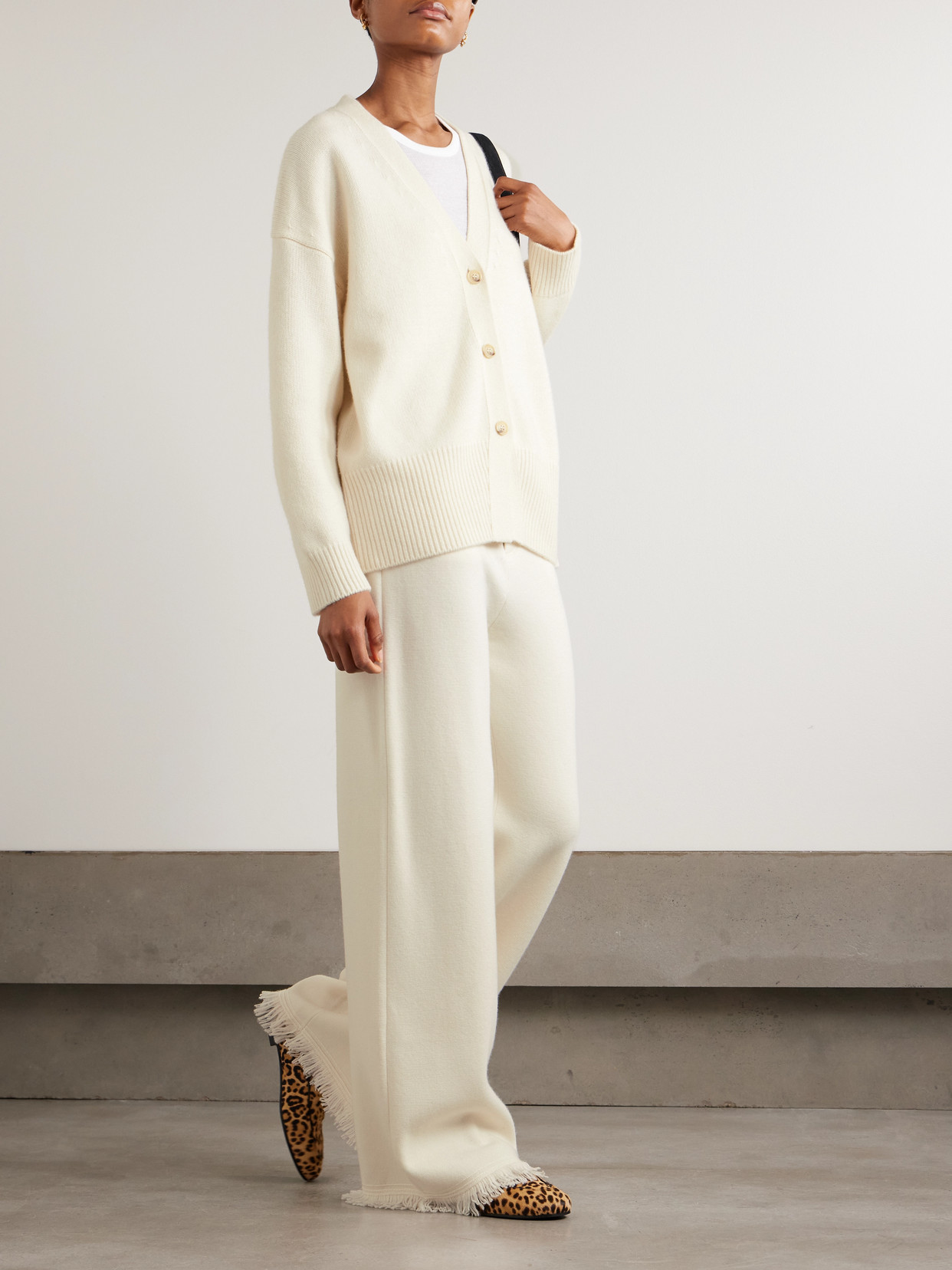 Arch4 Storme Frayed Organic Wool And Cashmere-blend Wide-leg Pants In White