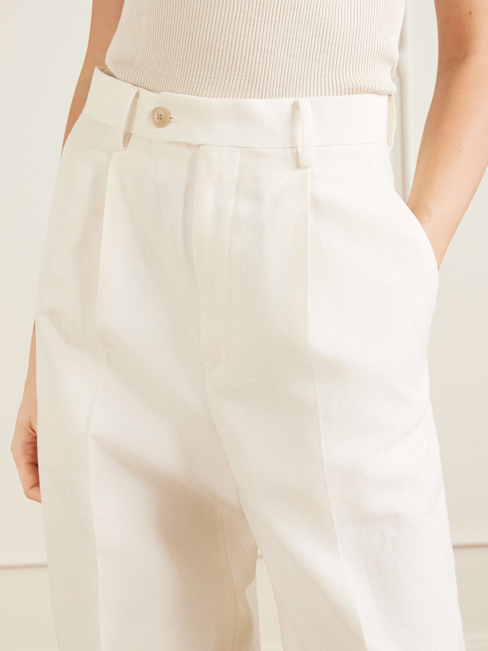 AURALEE Pleated wool, cotton and linen-blend Oxford wide-leg pants