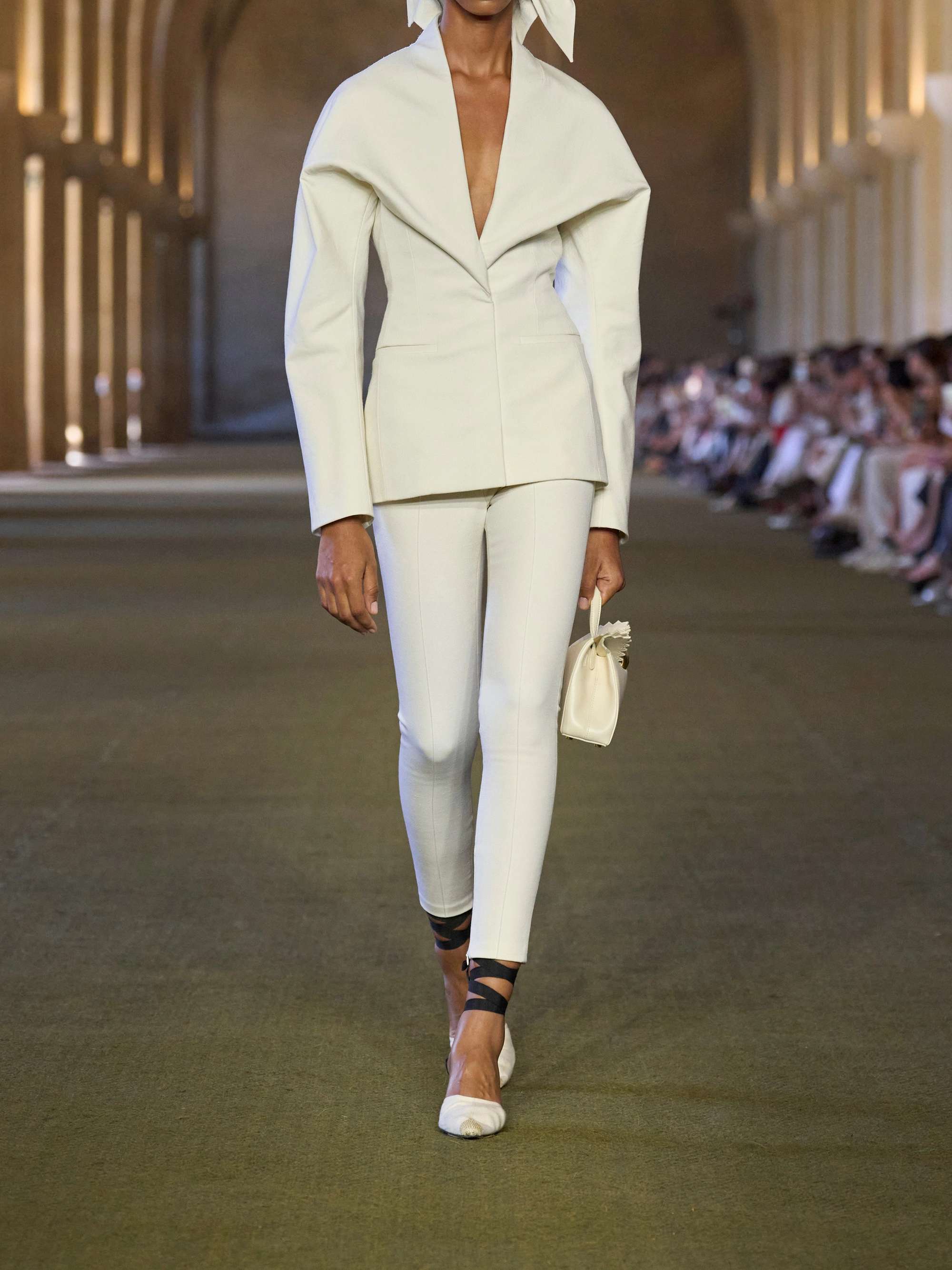 JACQUEMUS Arlesien stretch-crepe skinny pants | NET-A-PORTER