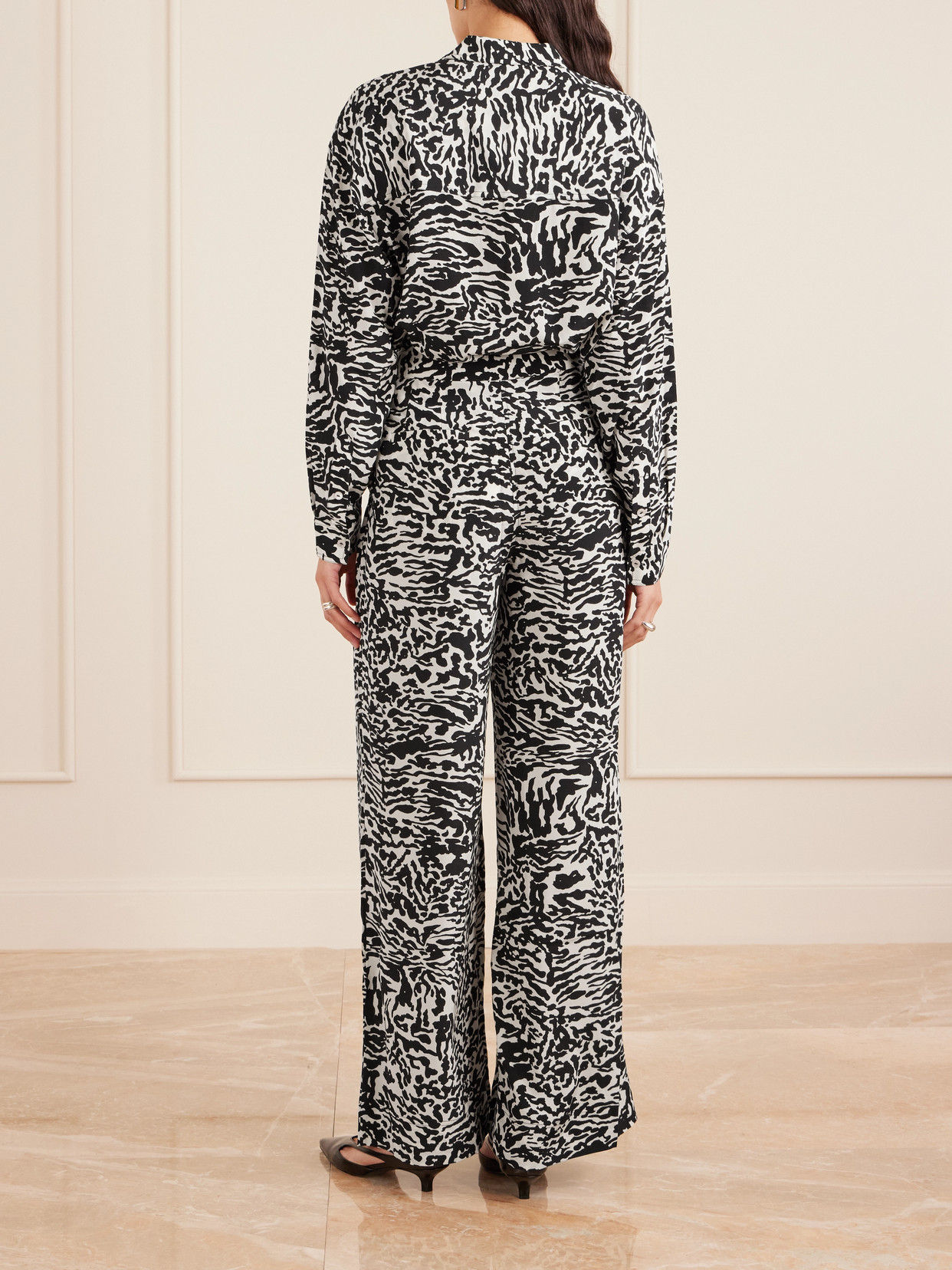 Ulla Johnson Aviva Printed Silk Crepe De Chine Wide-leg Pants In Black