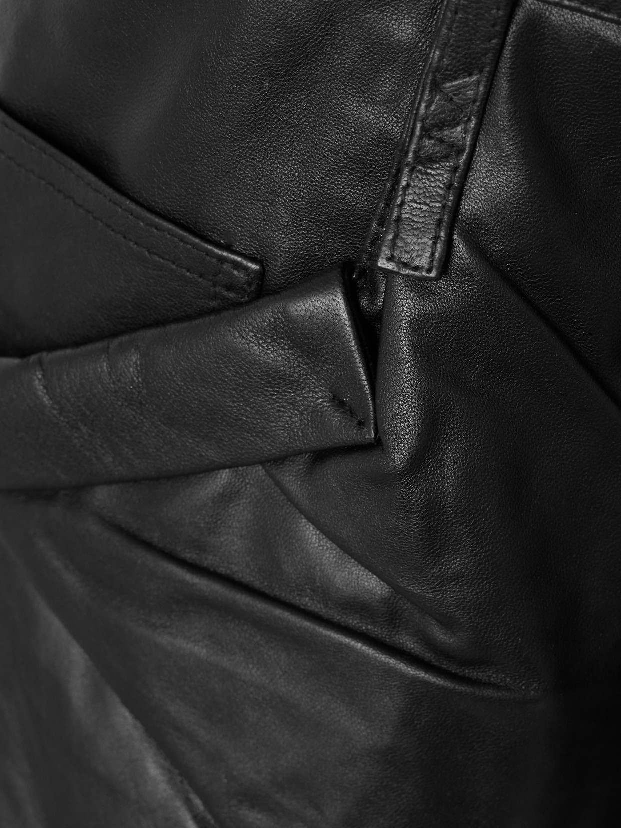 R13 Gathered Leather Shorts In Black