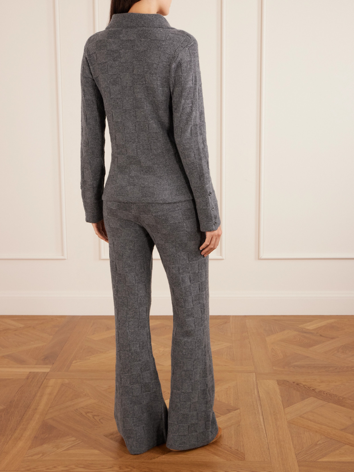 The Elder Statesman Cashmere Cardigan In Gray