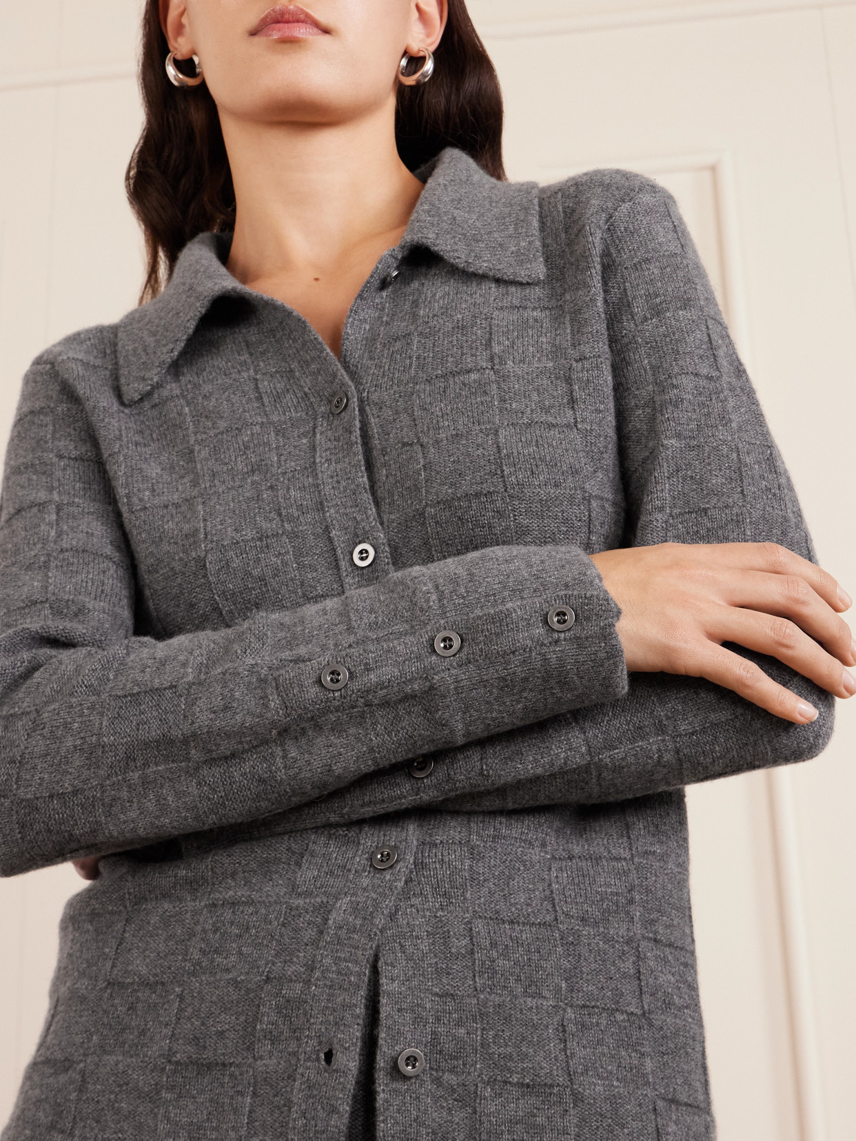The Elder Statesman Cashmere Cardigan In Gray