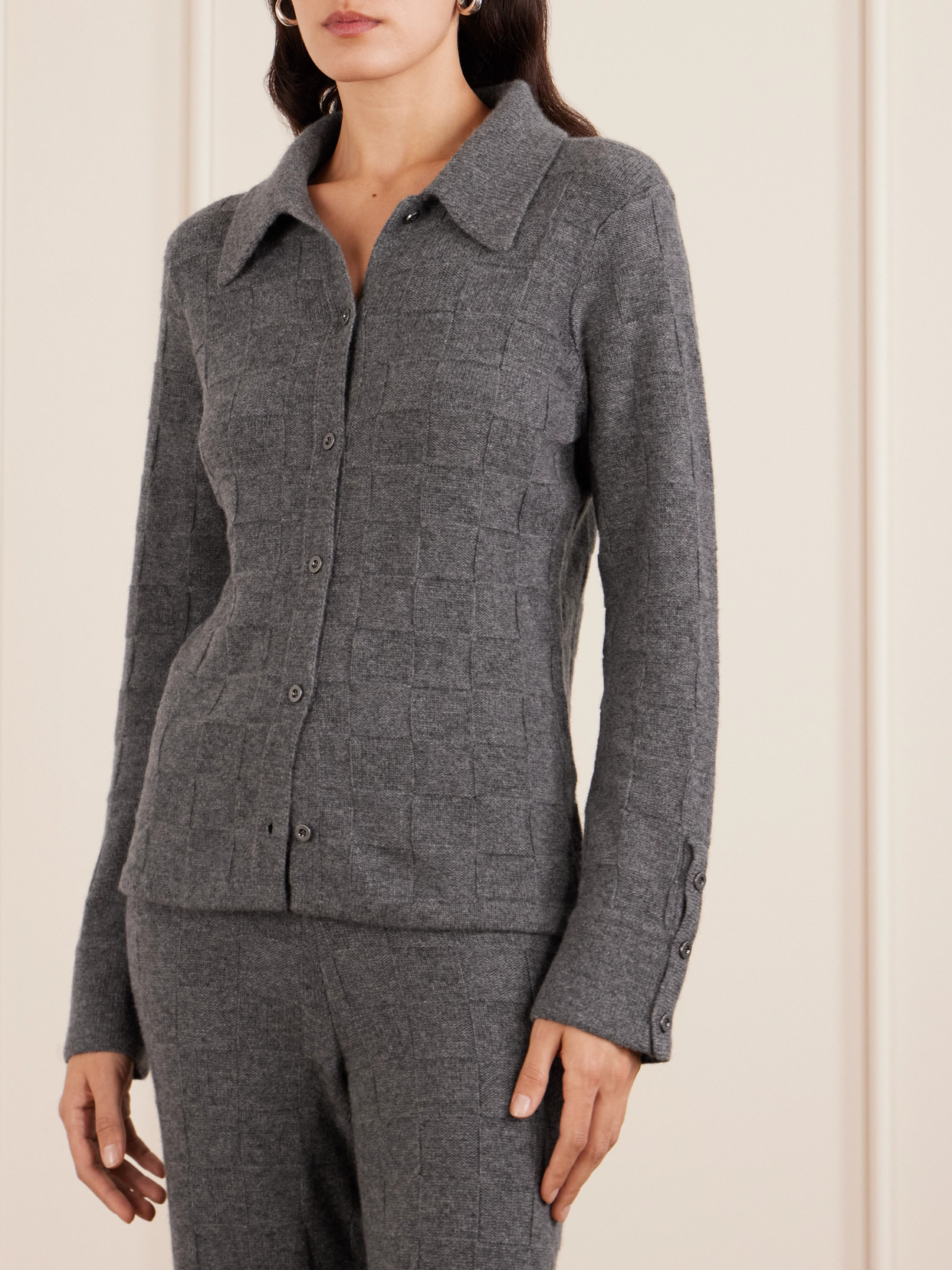 The Elder Statesman Cashmere Cardigan In Gray