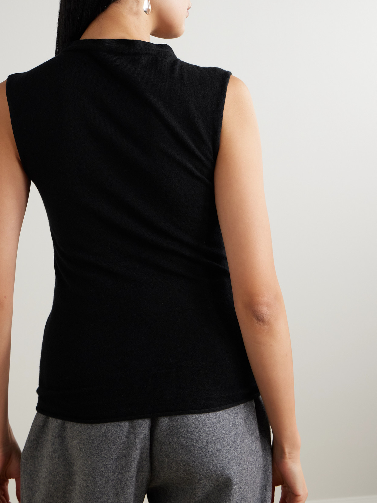 The Elder Statesman Cashmere Tank In Black