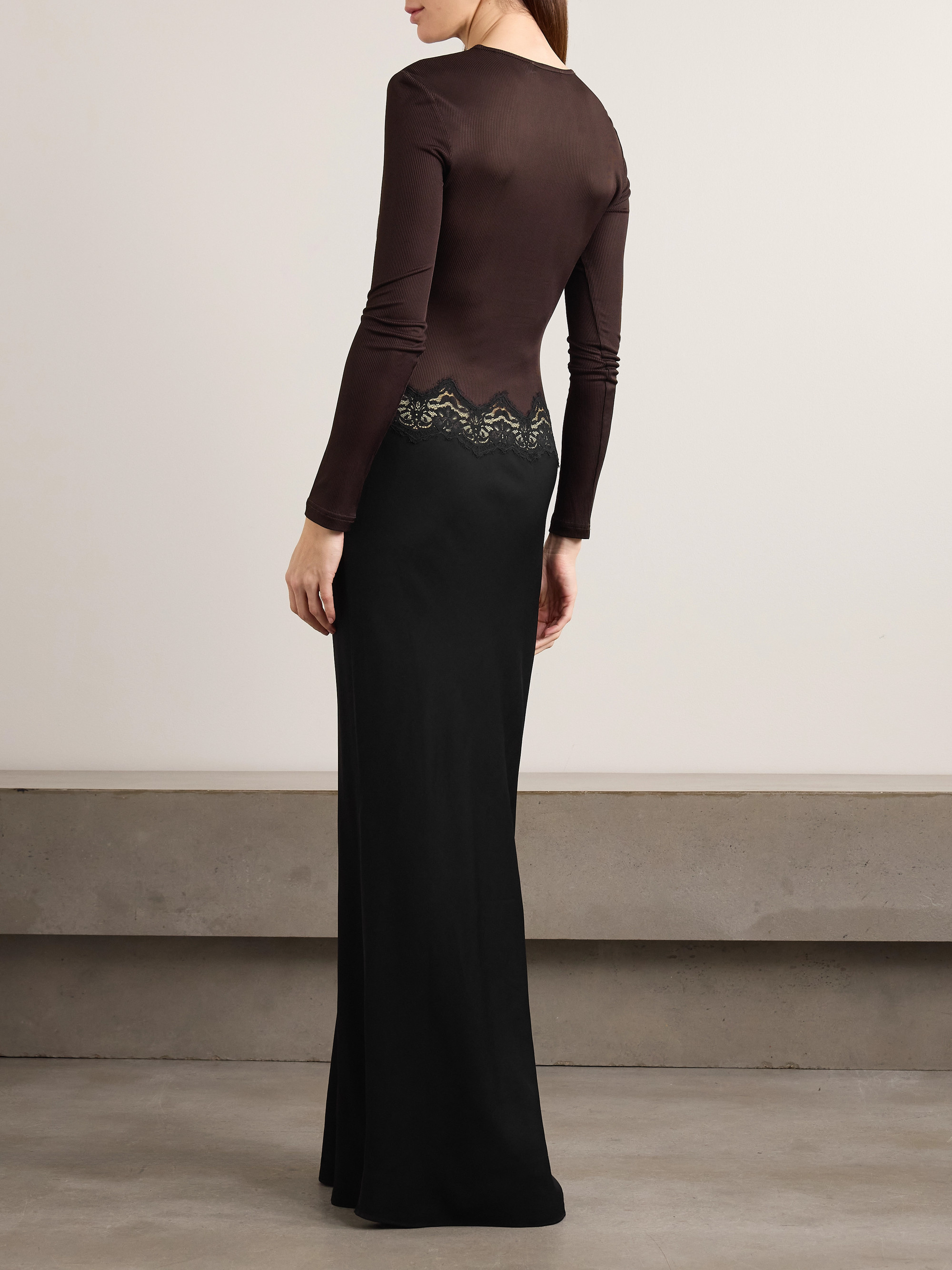 Twisted-front cutout lace-trimmed ribbed-knit and crepe gown — Image 7