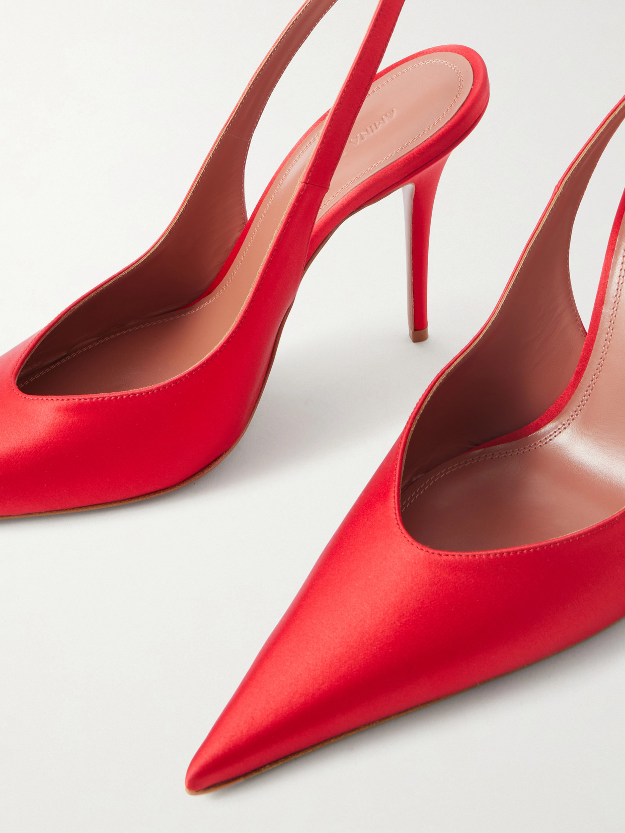 Anok Slingback