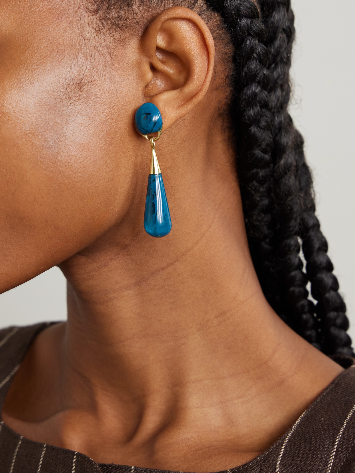 Dinosaur Designs Dew Drop Medium Gold-tone And Resin Earrings In Blue