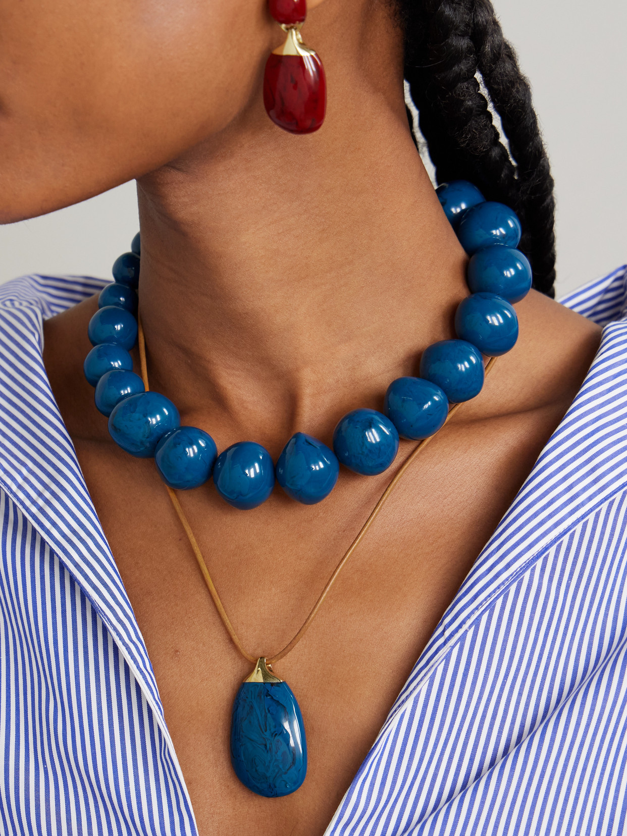 Dinosaur Designs River Rock Gold-plated, Resin And Leather Necklace In Blue