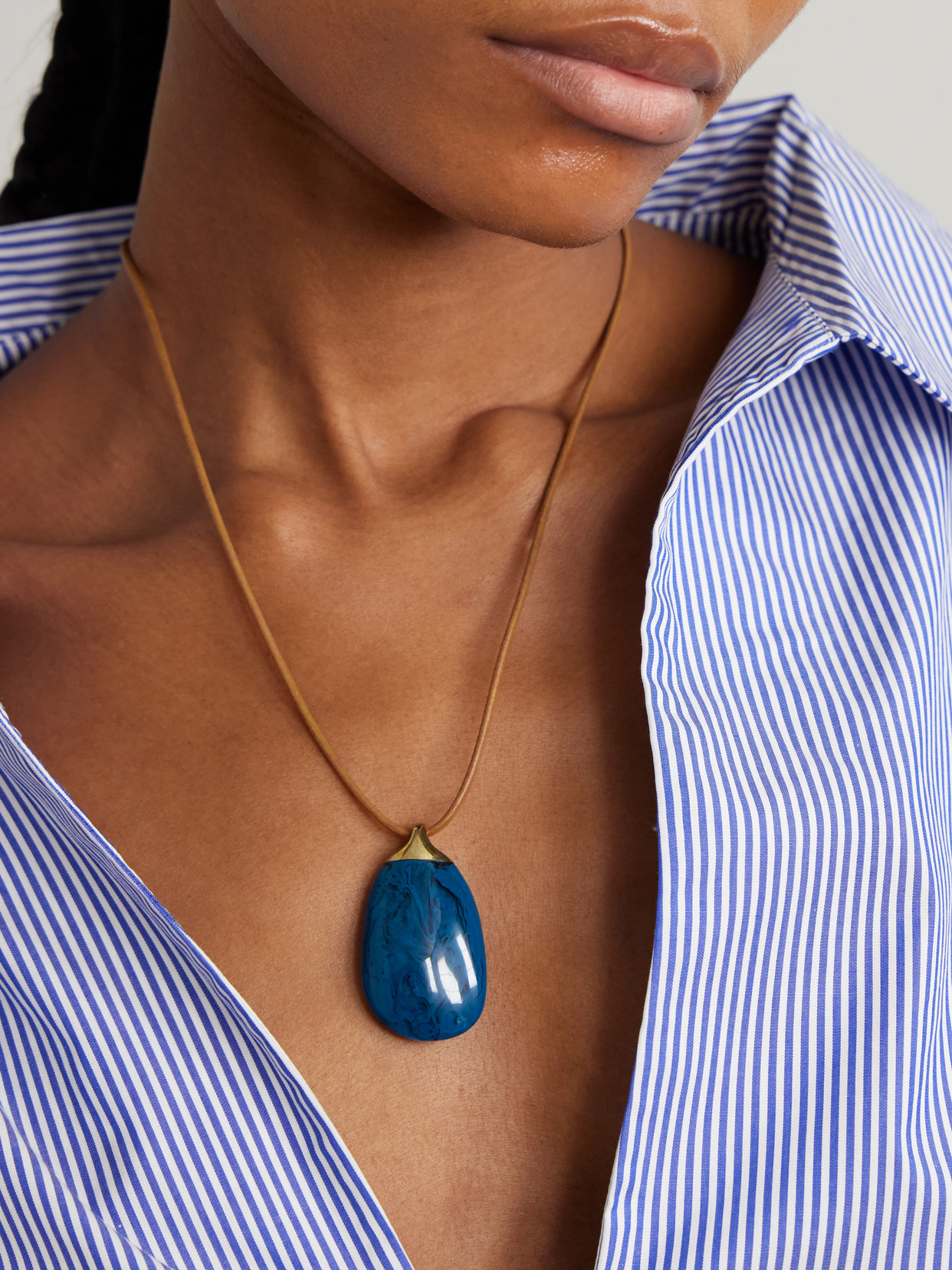 Dinosaur Designs River Rock Gold-plated, Resin And Leather Necklace In Blue