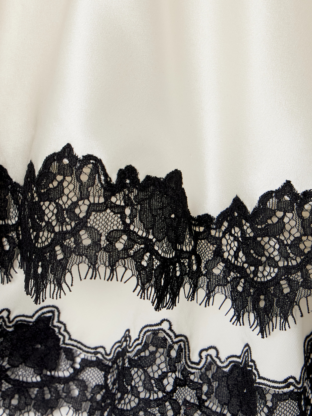 Dôen - Giulietta Lace-Trimmed Silk-Charmeuse Mini