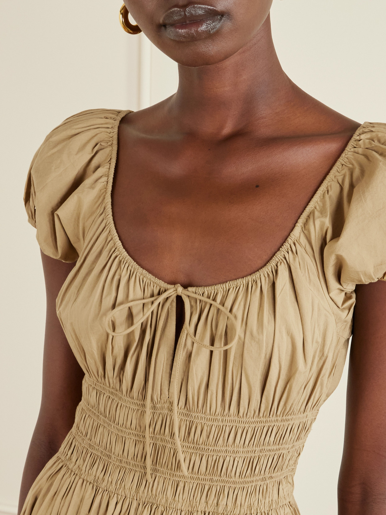 Doen Quinn Tie-detailed Shirred Cotton-poplin Midi Dress In Neutral