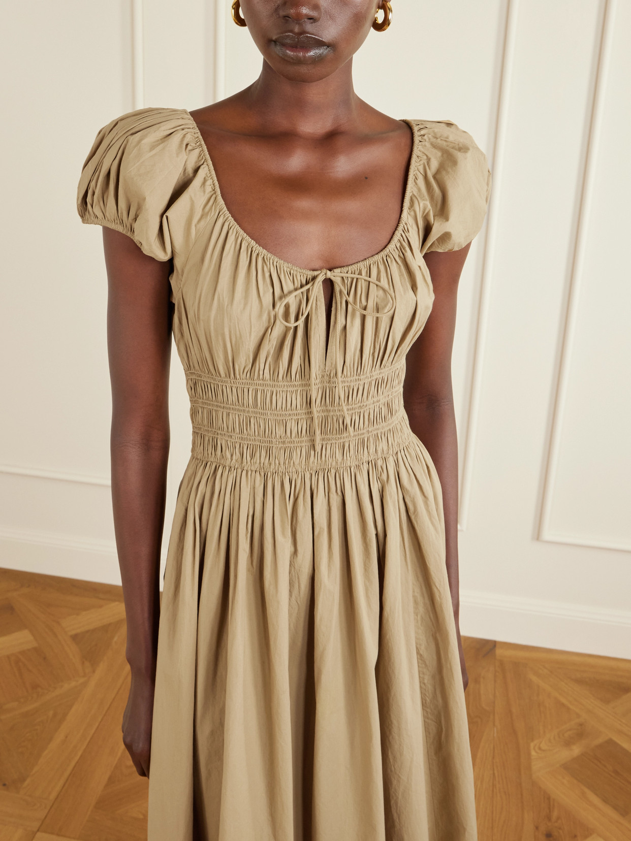 Doen Quinn Tie-detailed Shirred Cotton-poplin Midi Dress In Neutral