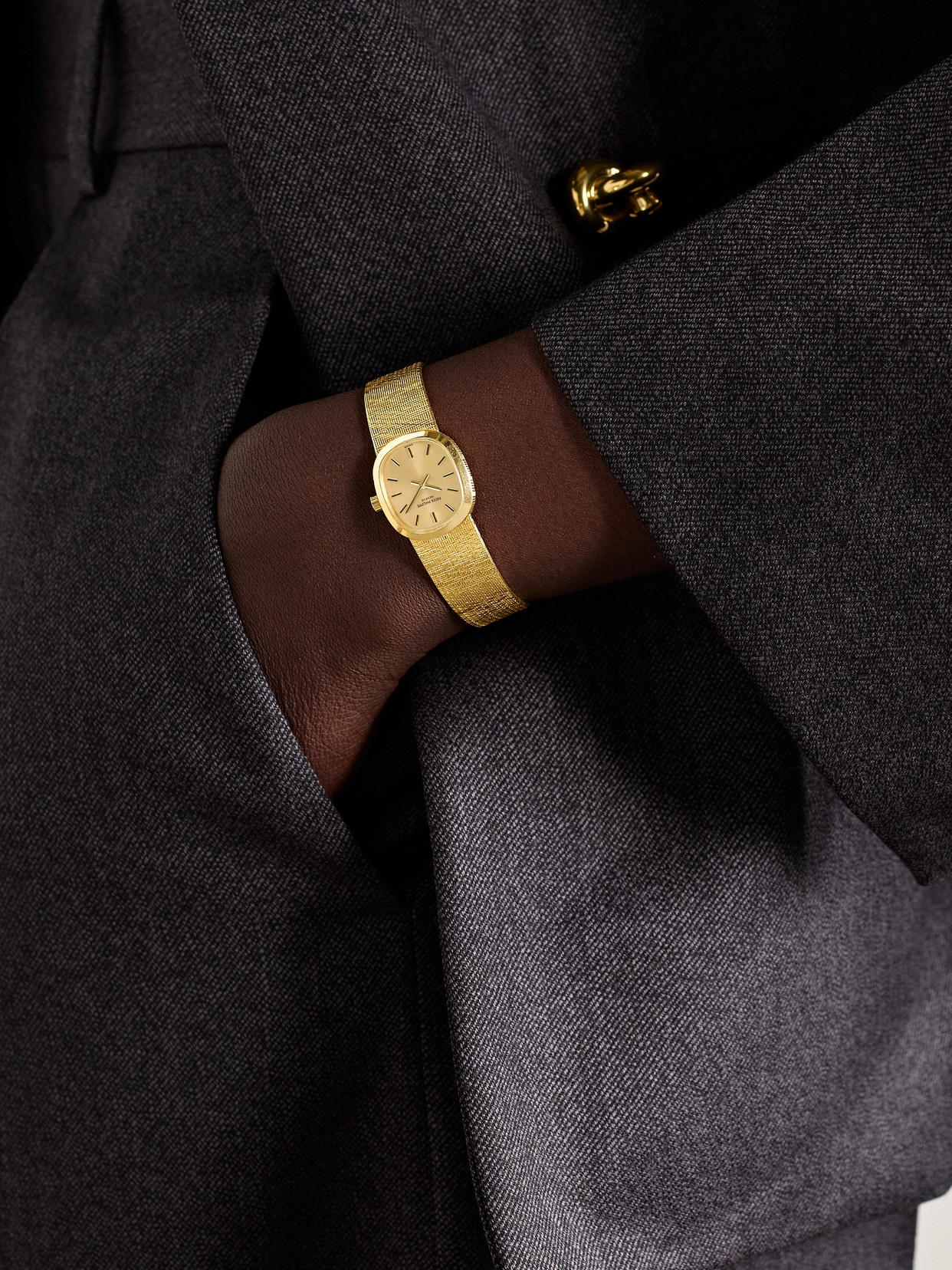 Keeper Vintage + Patek Philippe Vintage 1970s Ellipse Hand-wound 20mm 18-karat Gold Watch In Gold