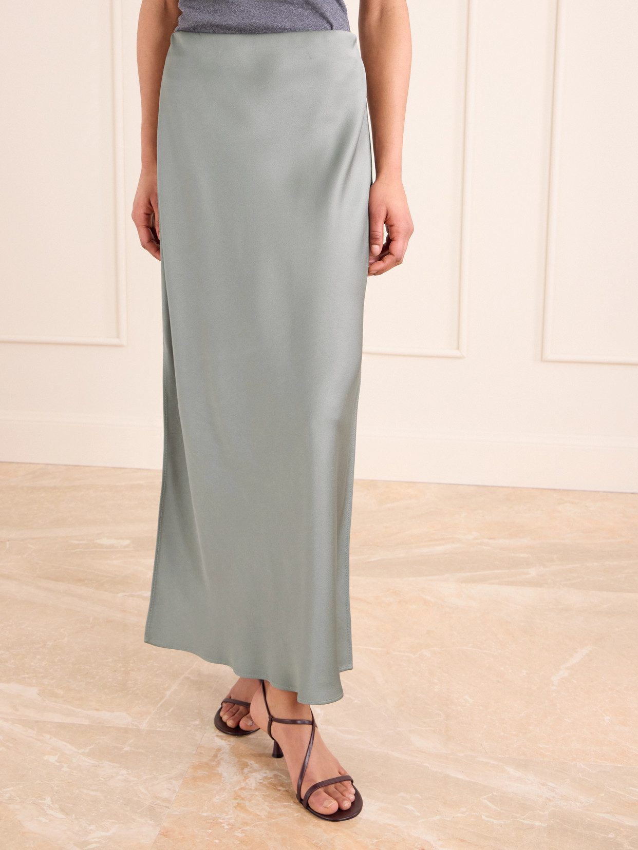 Brunello Cucinelli Satin Midi Skirt In Green