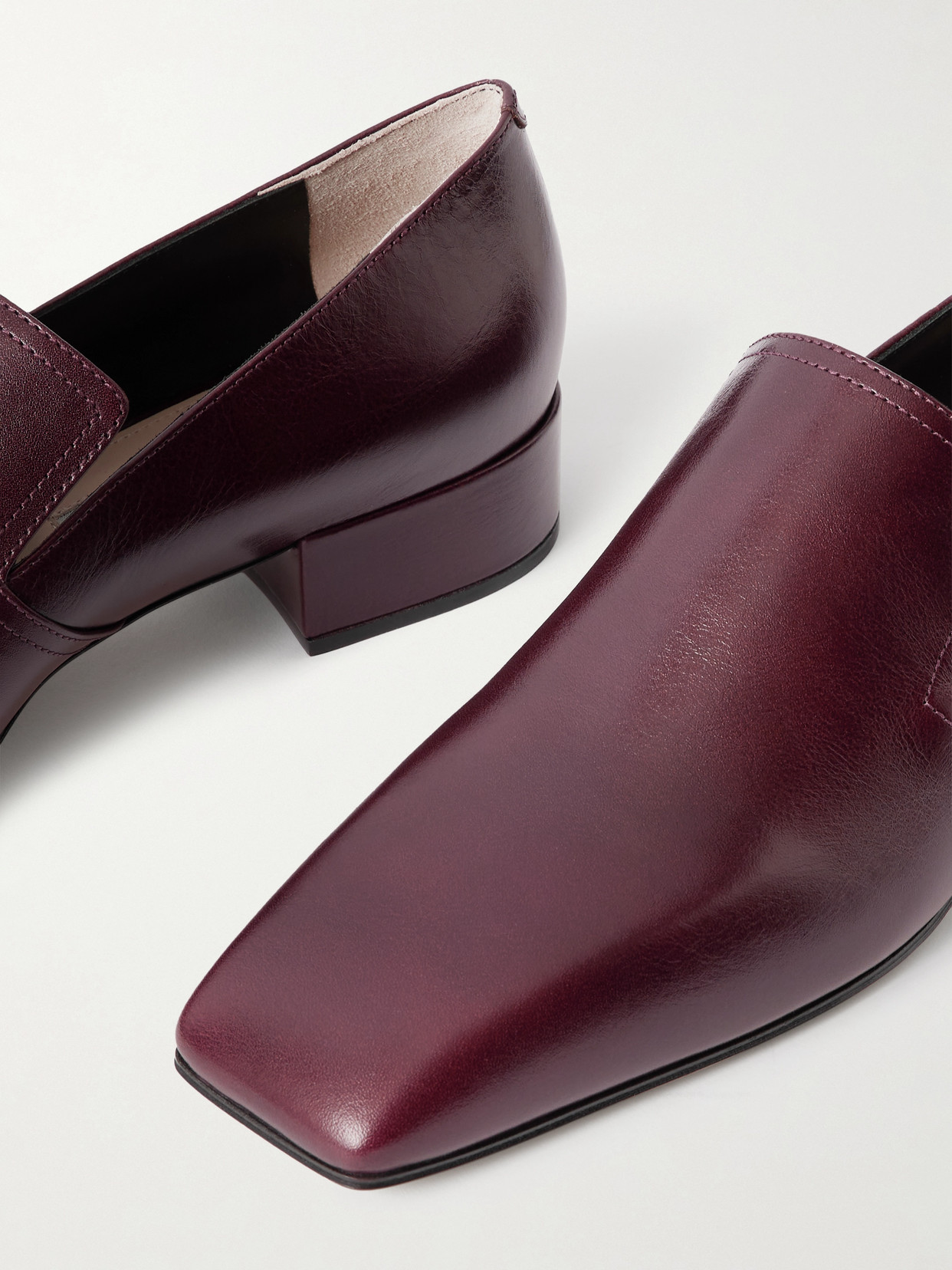 Christen Tokyo Leather Loafers In Burgundy