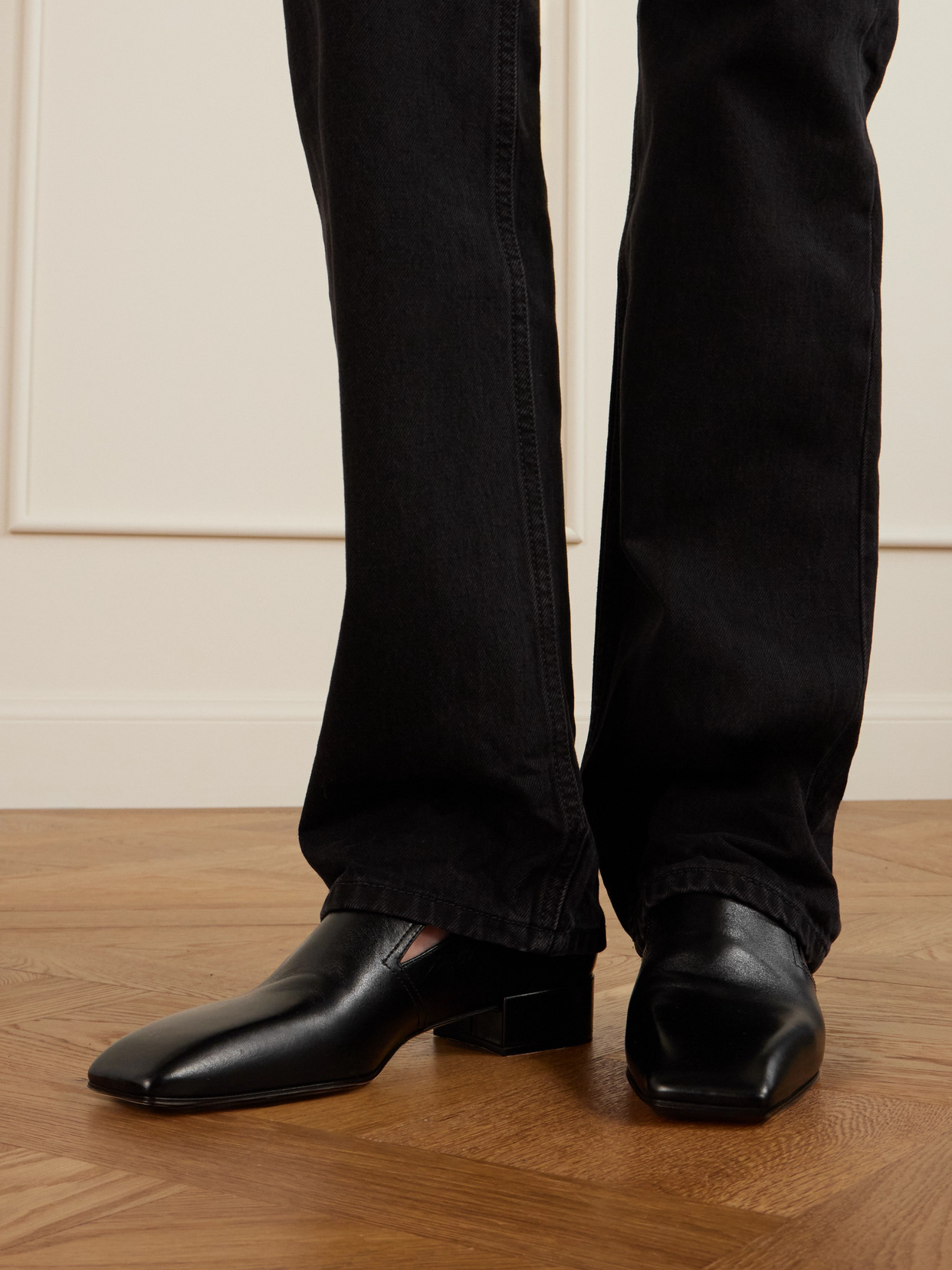 Christen Tokyo Leather Loafers In Black