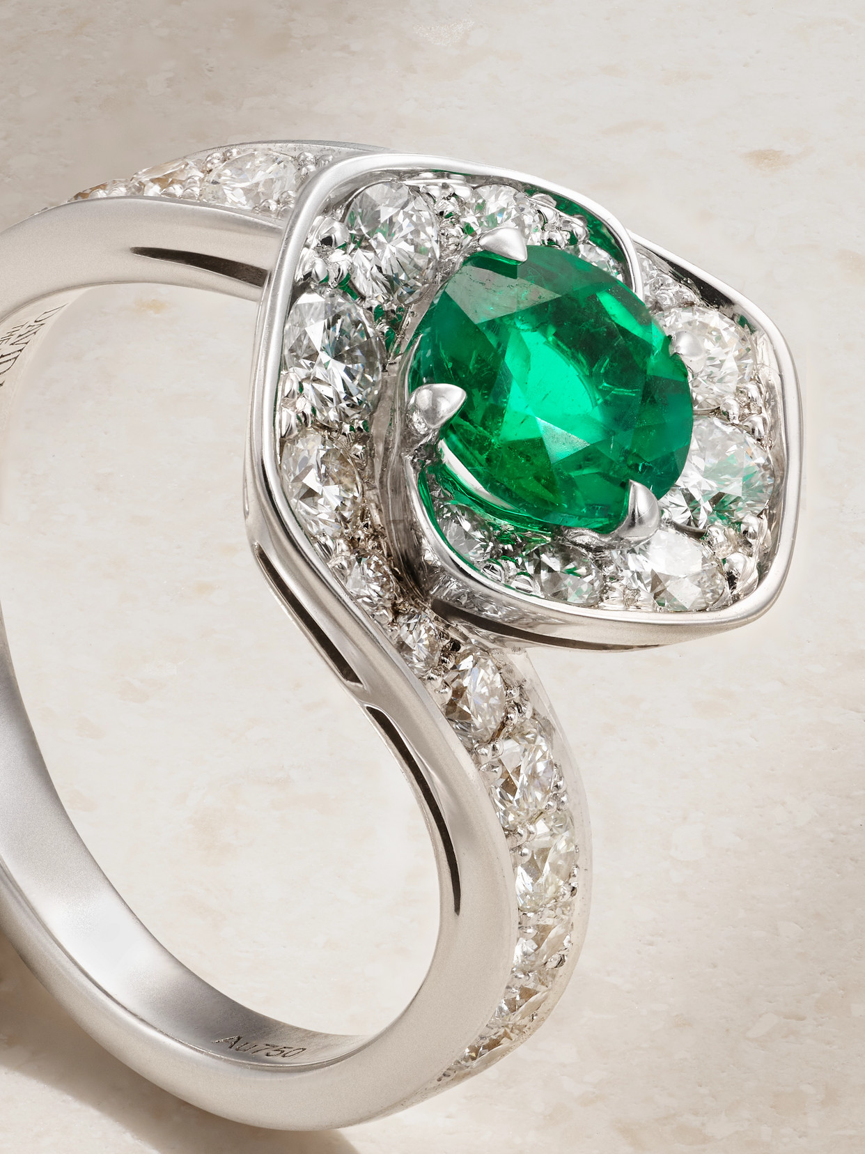 David Morris Frozen Kiss 18-karat White Gold, Diamond And Emerald Ring In Silver