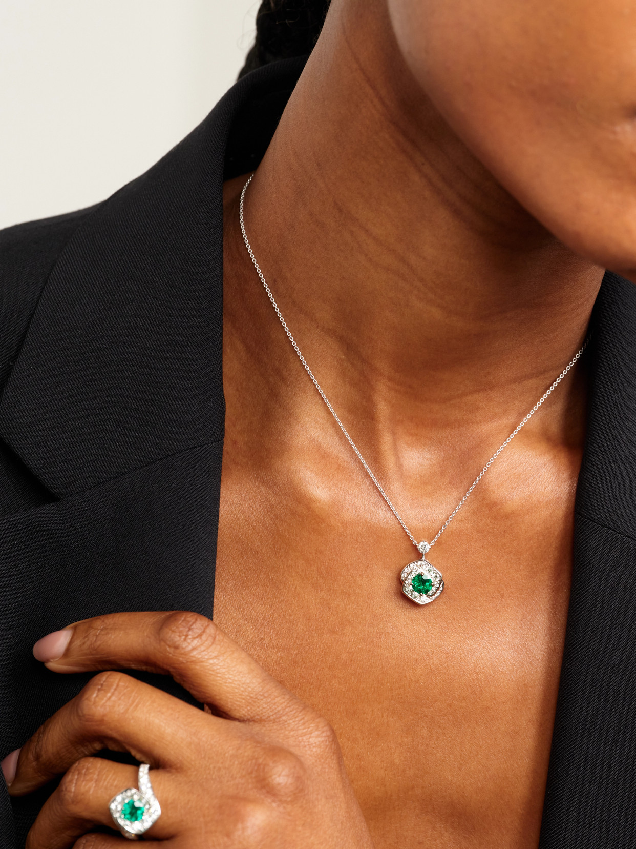 David Morris Frozen Kiss 18-karat White Gold, Emerald And Diamond Necklace In Green