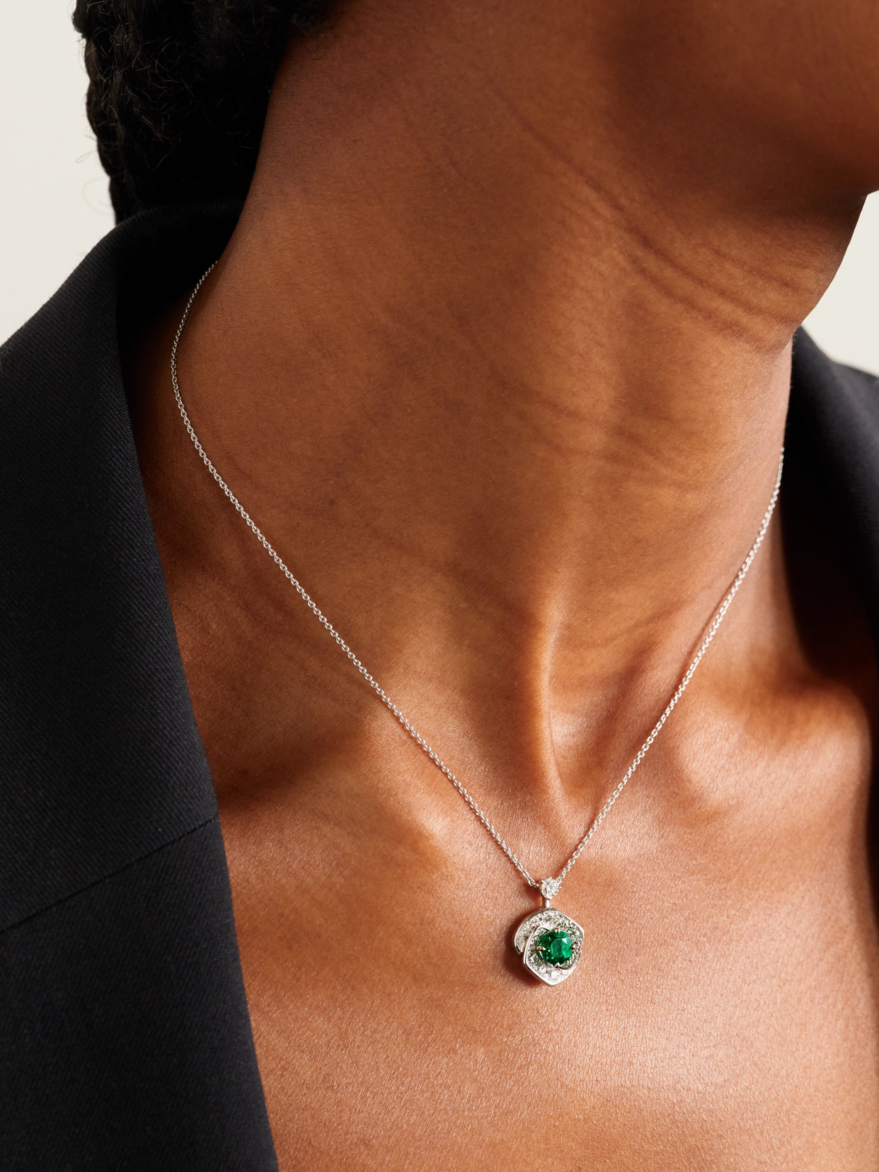 David Morris Frozen Kiss 18-karat White Gold, Emerald And Diamond Necklace In Green